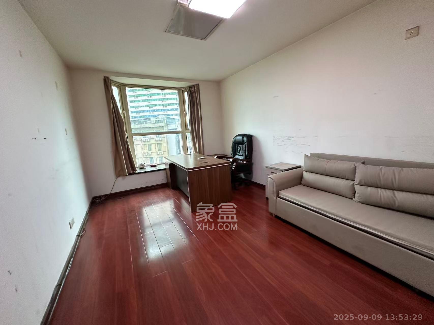 维一星城 3室1厅1卫 3800.0元/月 维一星城 3室1厅1卫 3800.0元/月室内图