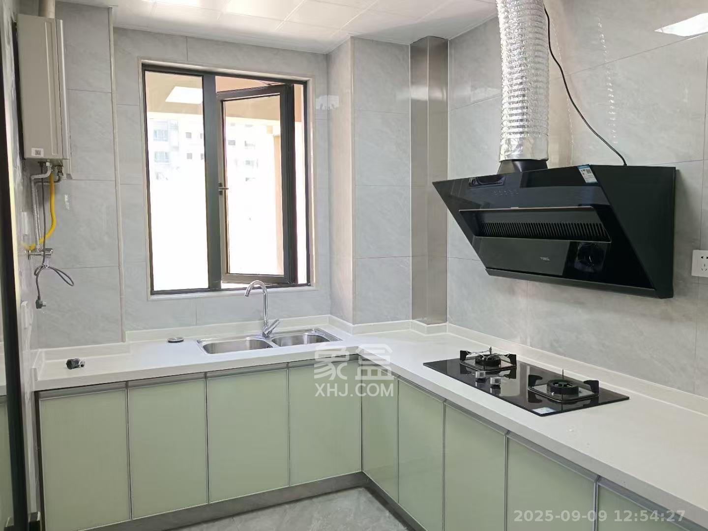 五矿万境蓝山  4室2厅2卫    2500.0元/月室内图