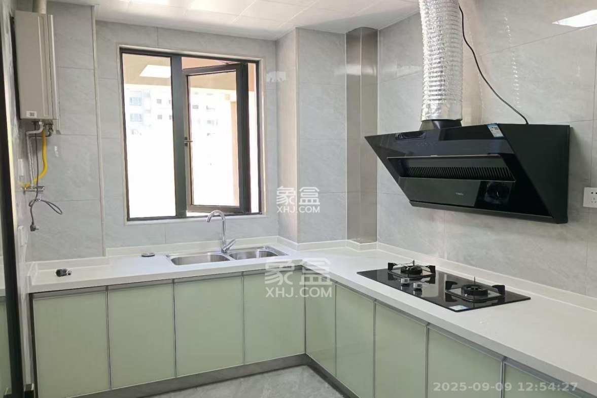 五矿万境蓝山 4室2厅2卫 2500.0元/月 五矿万境蓝山 4室2厅2卫 2500.0元/月室内图