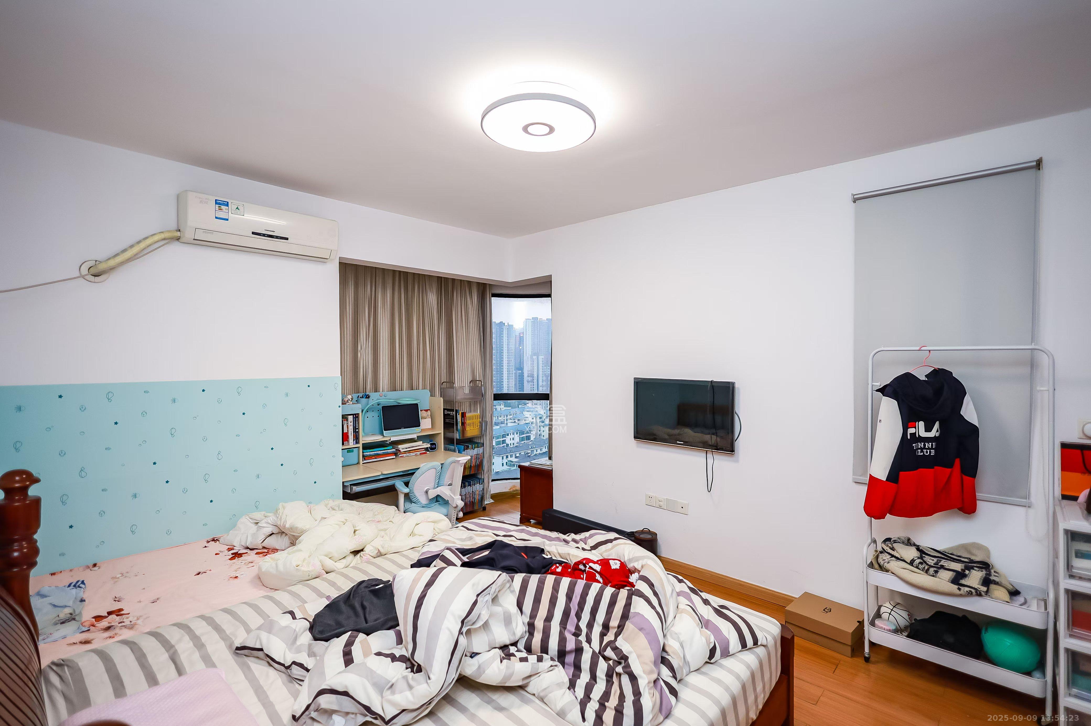 永祺西京 3室2厅2卫 2900.0元/月 永祺西京 3室2厅2卫 2900.0元/月室内图