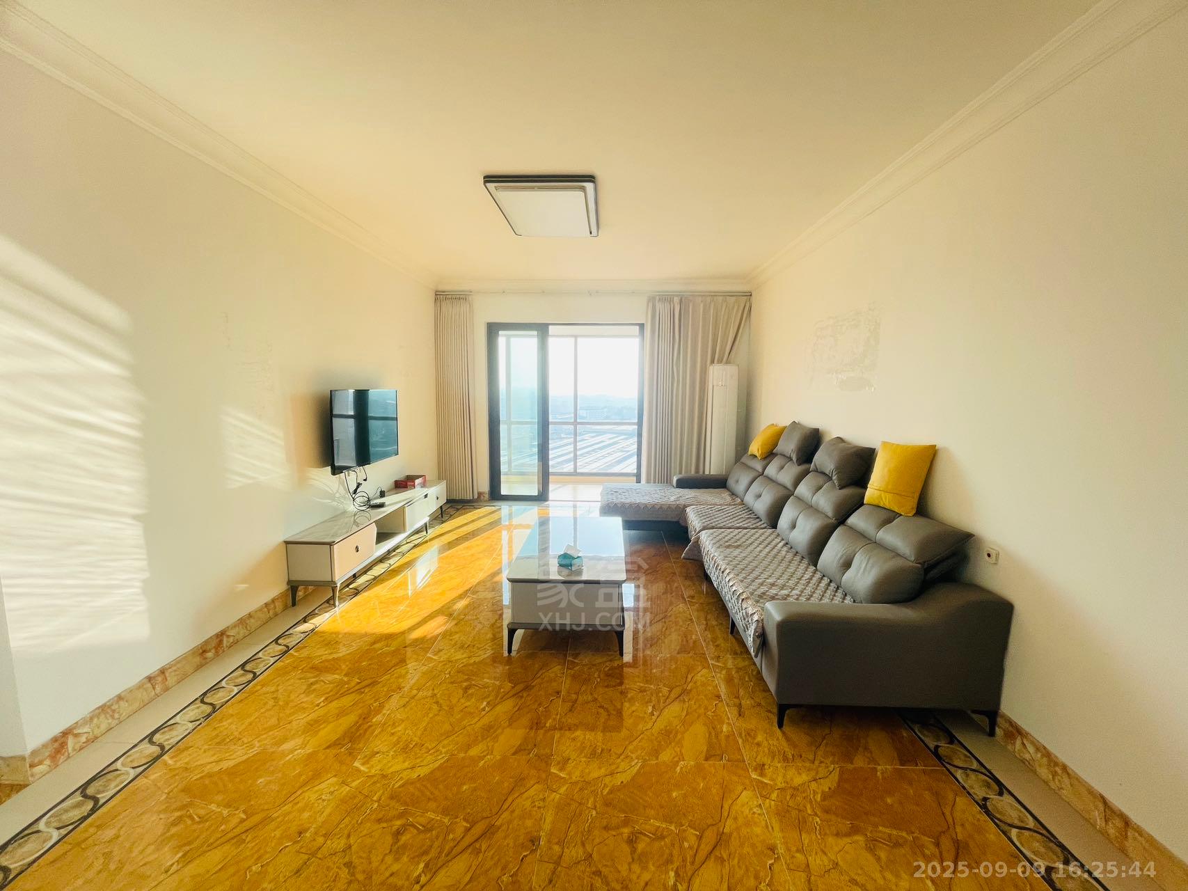 天元区碧桂园 4室2厅2卫 2300.0元/月 天元区碧桂园 4室2厅2卫 2300.0元/月室内图