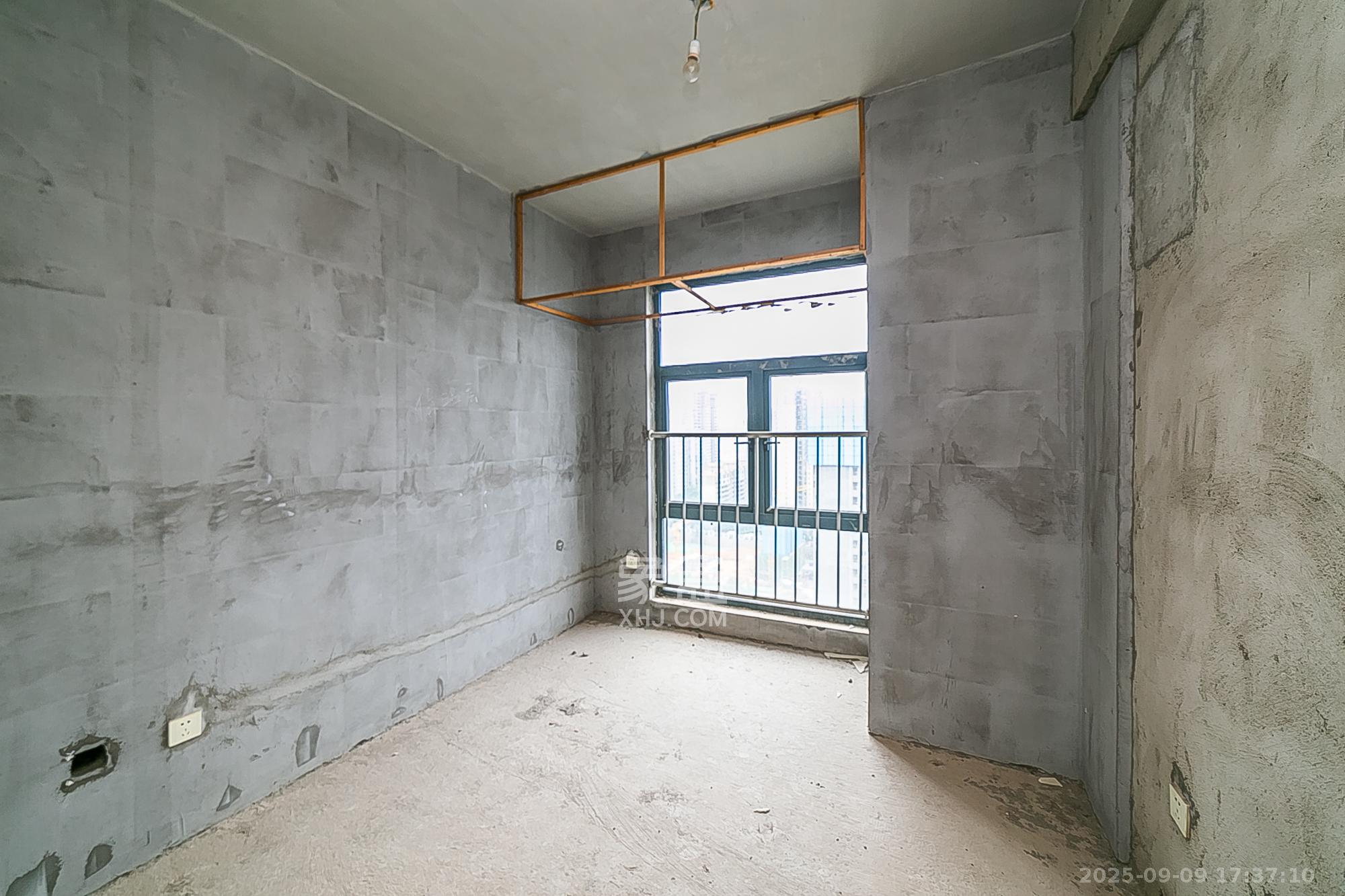 江南华府  3室2厅1卫    69.0万 江南华府  3室2厅1卫    69.0万卧室