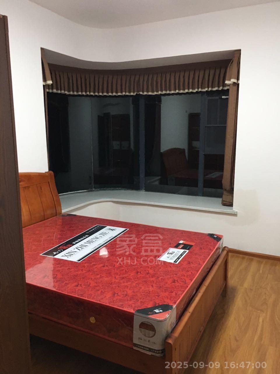 山水国际 3室2厅2卫 1800.0元/月 山水国际 3室2厅2卫 1800.0元/月室内图