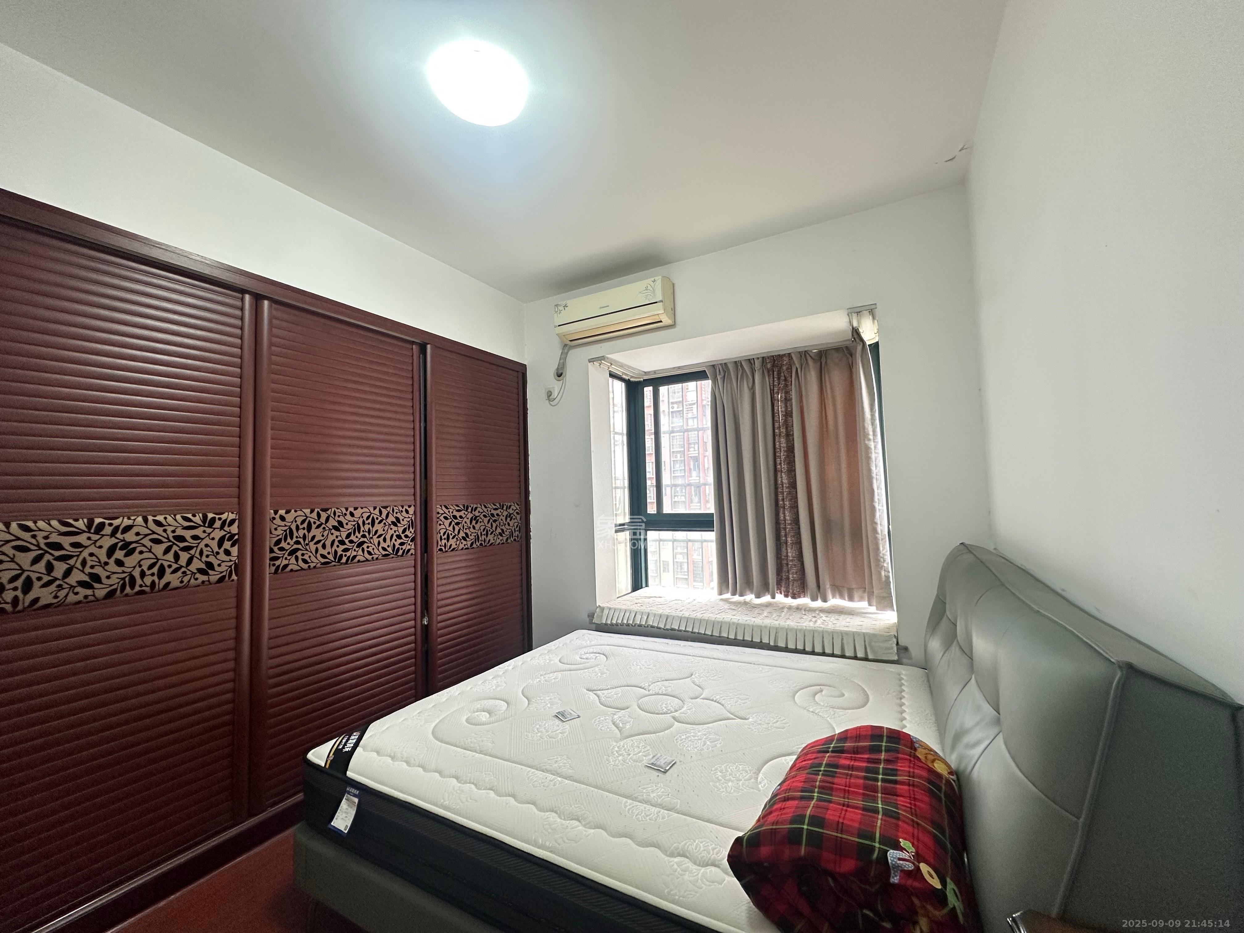 银盘鑫城 2室2厅1卫 1500.0元/月 银盘鑫城 2室2厅1卫 1500.0元/月室内图