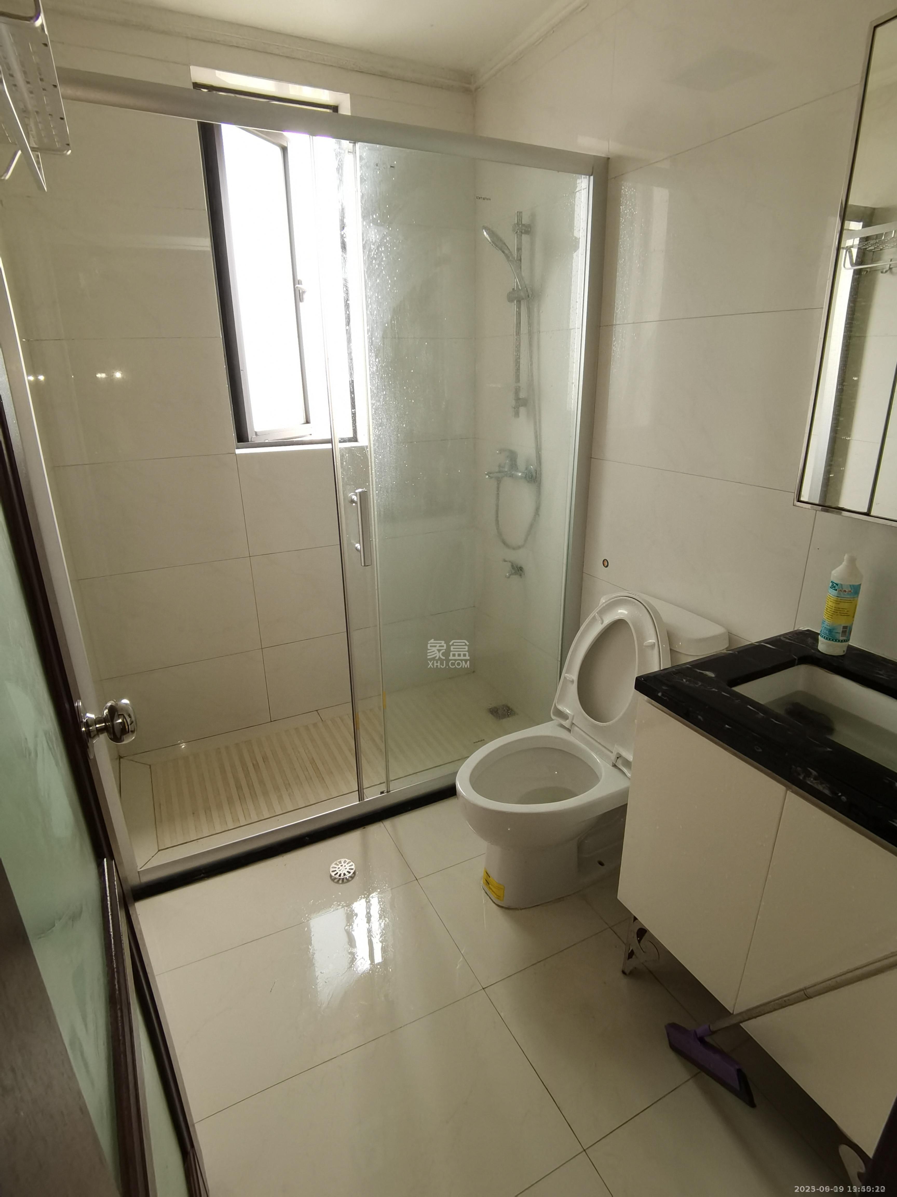 碧桂园 3室2厅1卫 1700.0元/月 碧桂园 3室2厅1卫 1700.0元/月室内图