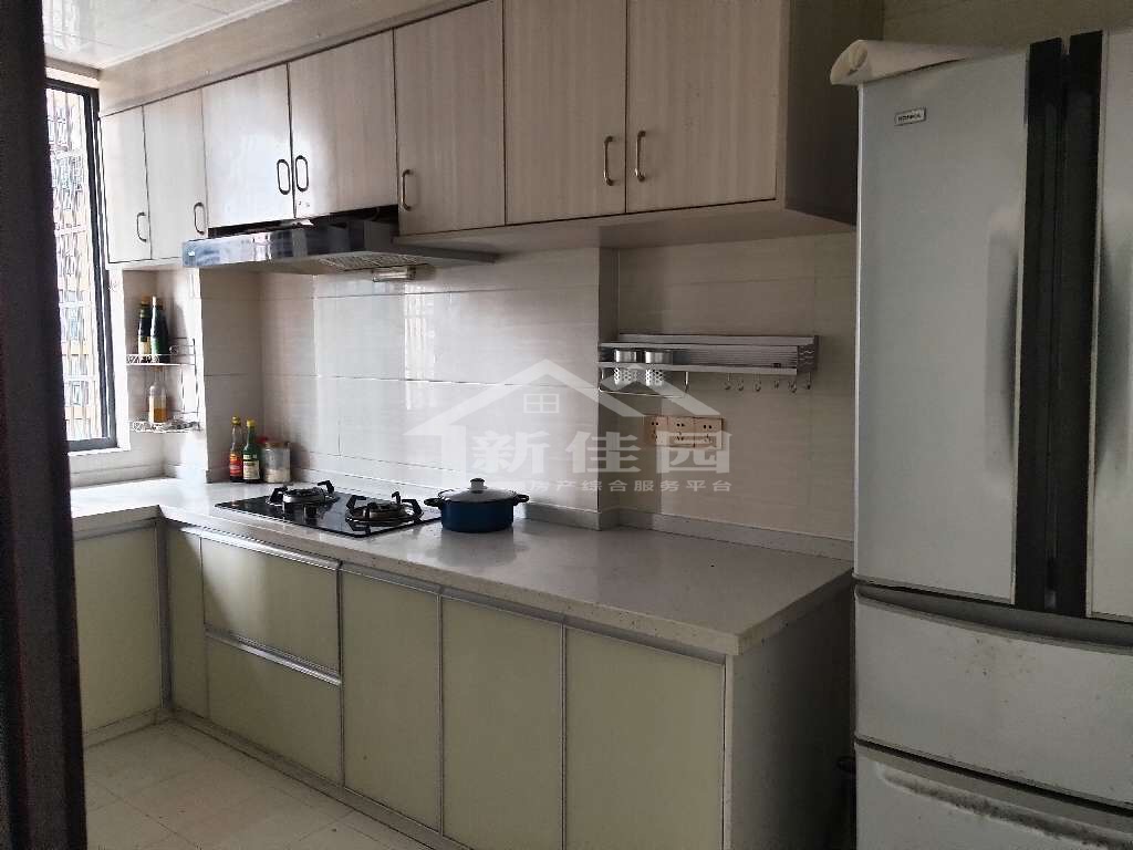 鑫成君泰 4室2厅2卫 2500.0元/月 鑫成君泰 4室2厅2卫 2500.0元/月室内图