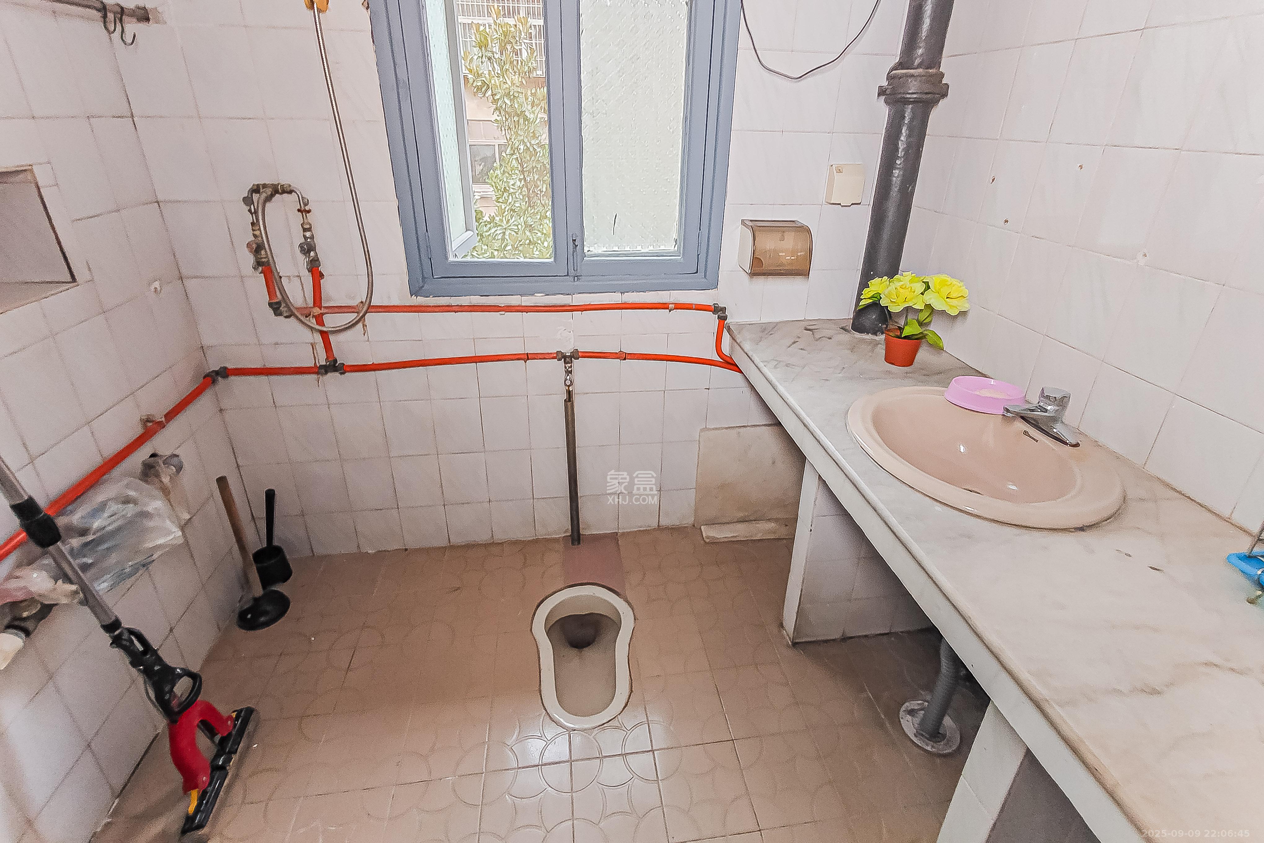 东塘电力院  3室2厅1卫    128.0万卫生间