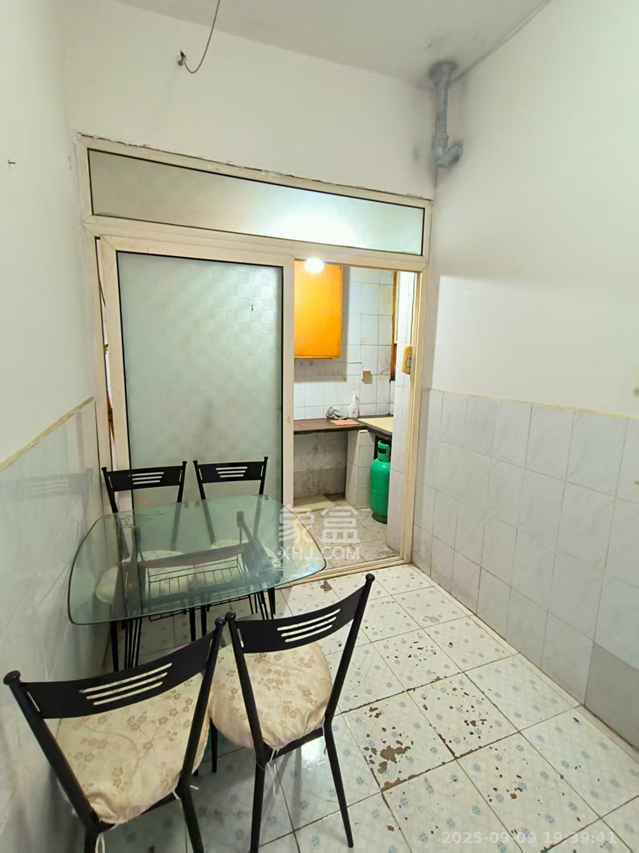 长沙市中医康复医院宿舍(长沙市骨科按摩医院) 2室1厅1卫 1300.0元/月 长沙市中医康复医院宿舍(长沙市骨科按摩医院) 2室1厅1卫 1300.0元/月室内图