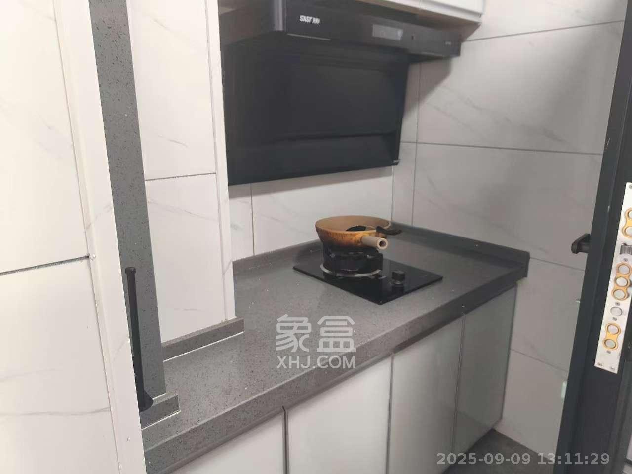 和润园三期  1室1厅1卫    1700.0元/月室内图
