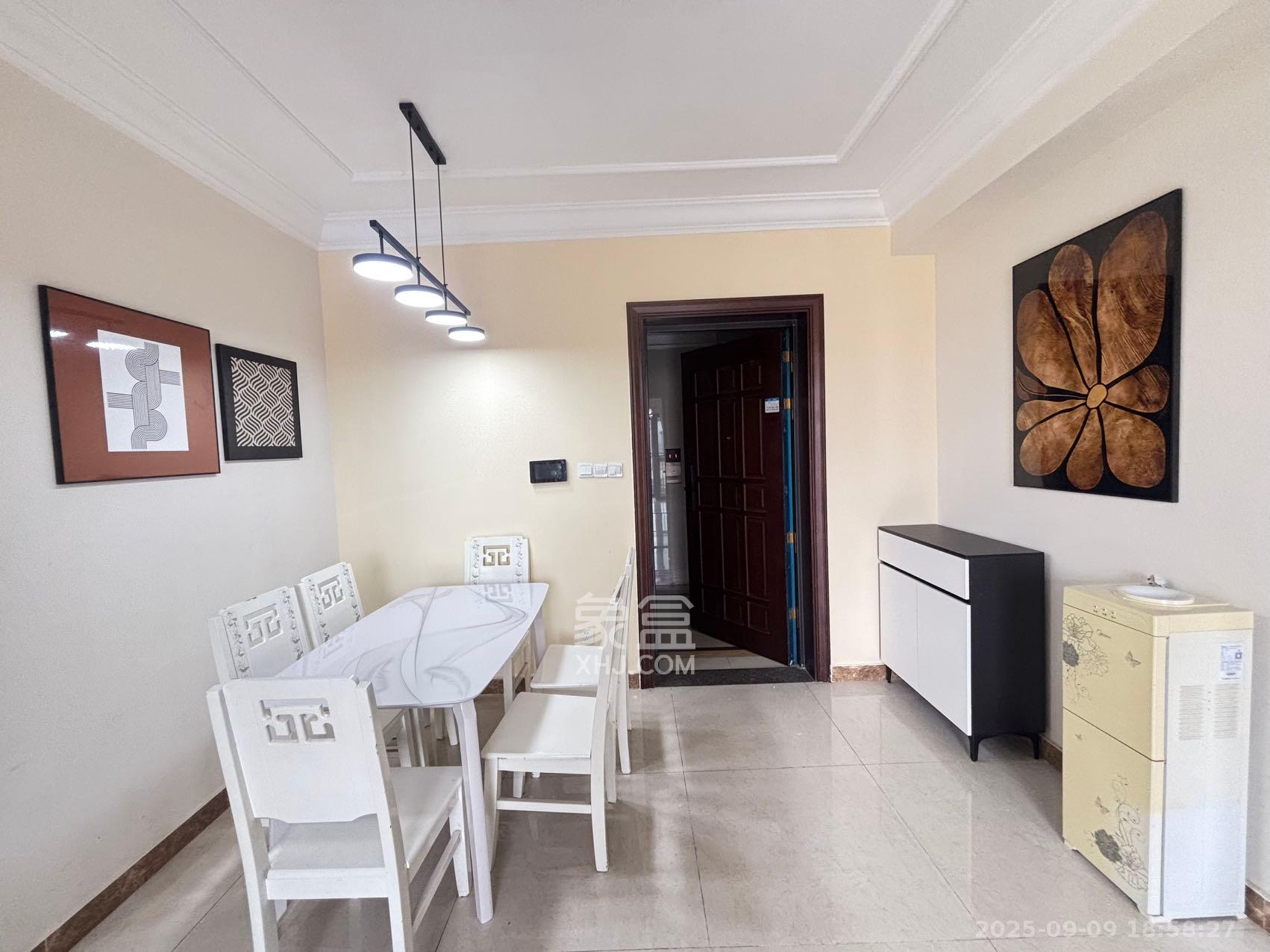 恒大国际广场  3室2厅1卫    3100.0元/月室内图