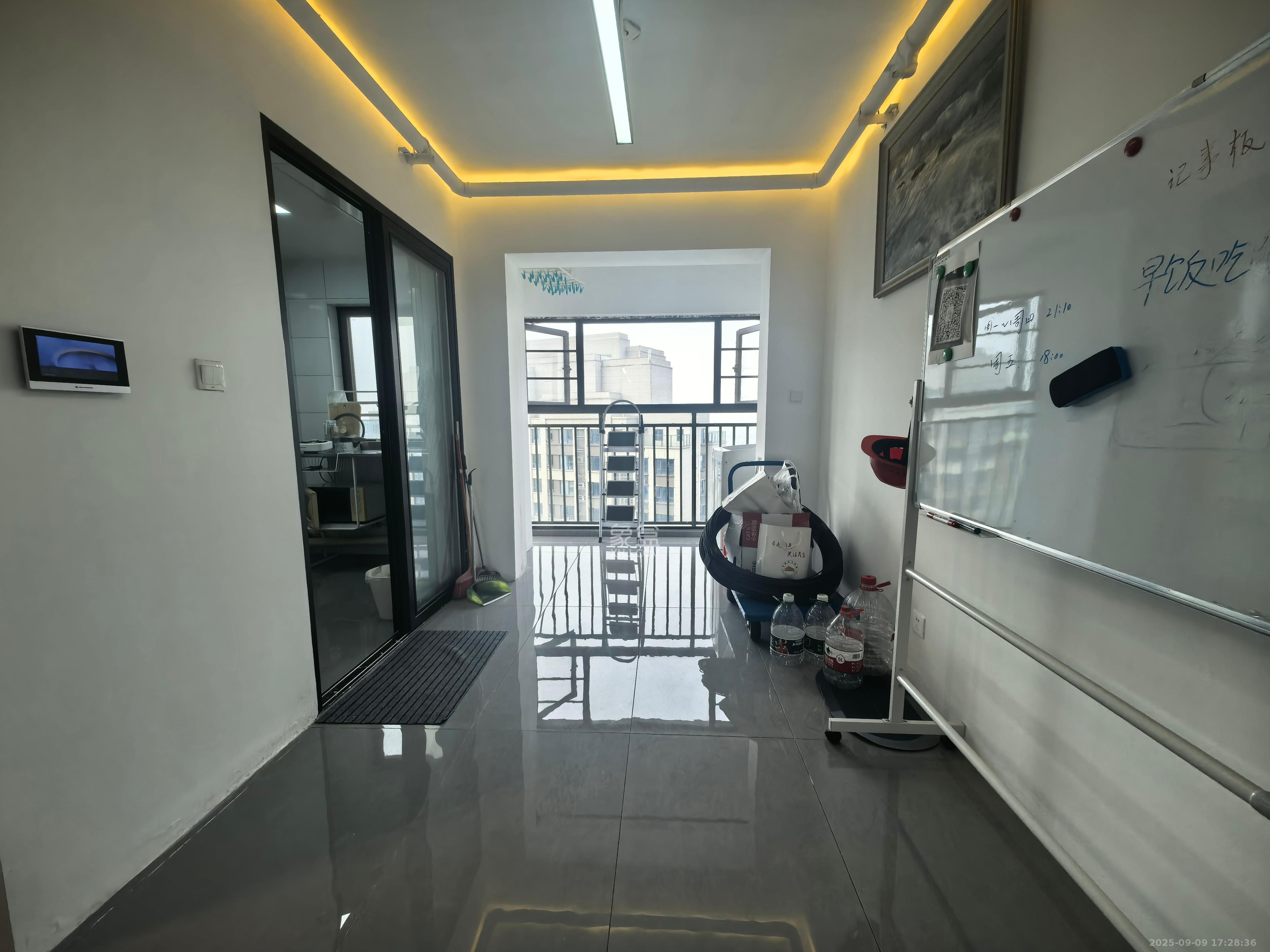 阳光城尚东湾愉景苑  2室2厅1卫    4200.0元/月室内图