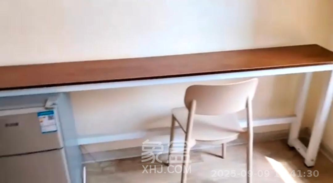 兰亭湾畔 1室1厅1卫 1000.0元/月 兰亭湾畔 1室1厅1卫 1000.0元/月室内图