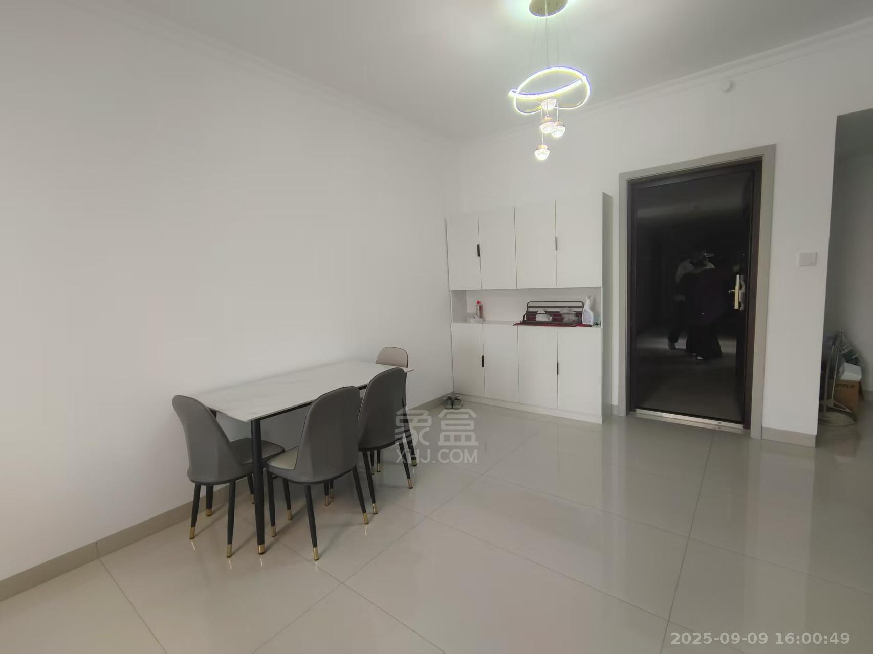 华晨神农湾  2室1厅1卫    3000.0元/月室内图