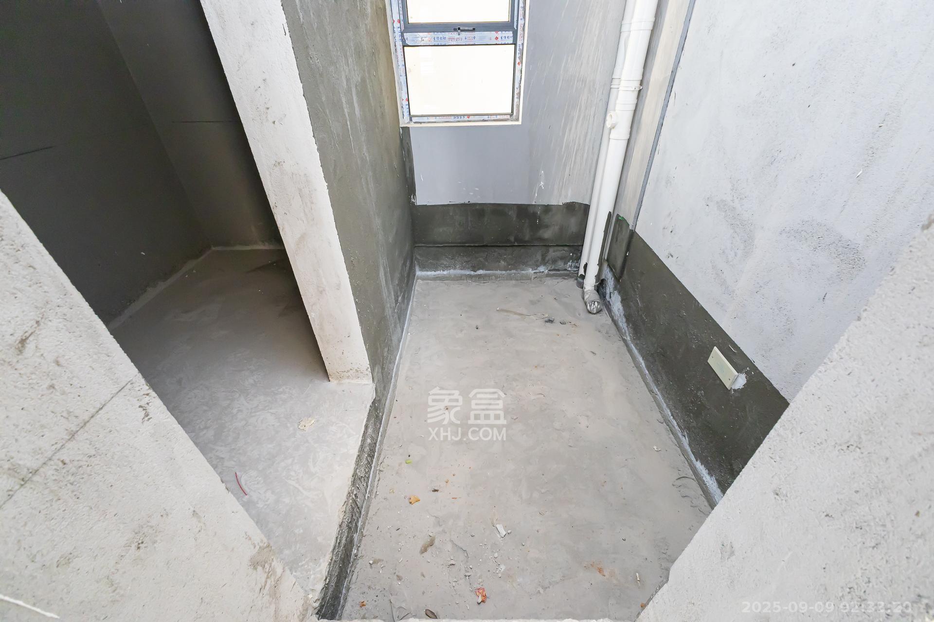 明发阅江悦府  3室2厅2卫    76.0万 明发阅江悦府  3室2厅2卫    76.0万卫生间