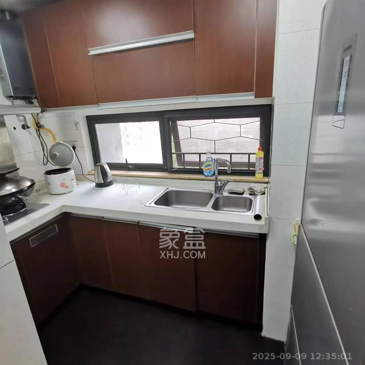 万科金域蓝湾  3室1厅1卫   2400.00元/月室内图