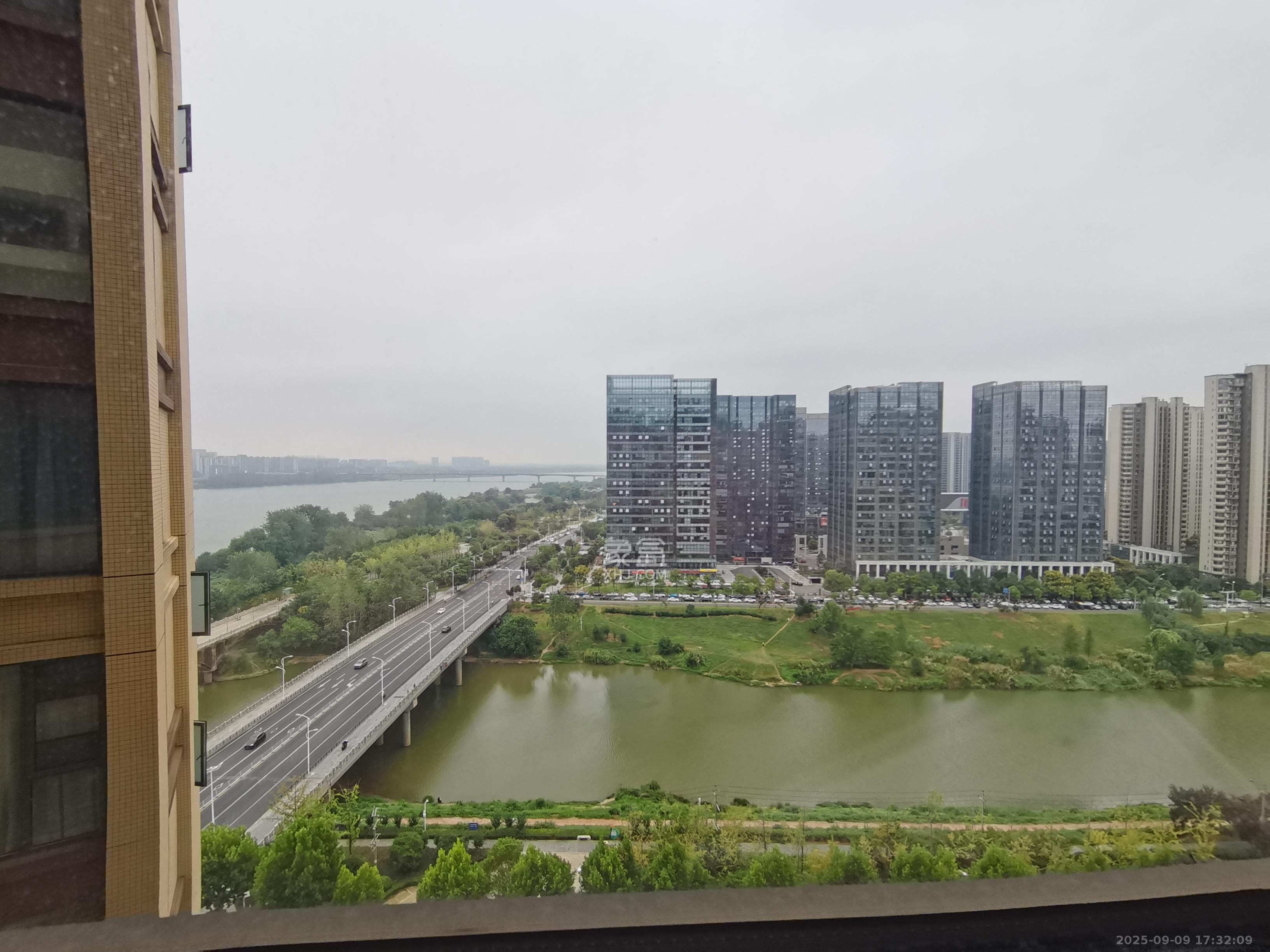 兰亭湾畔  4室2厅2卫   3600.00元/月室内图