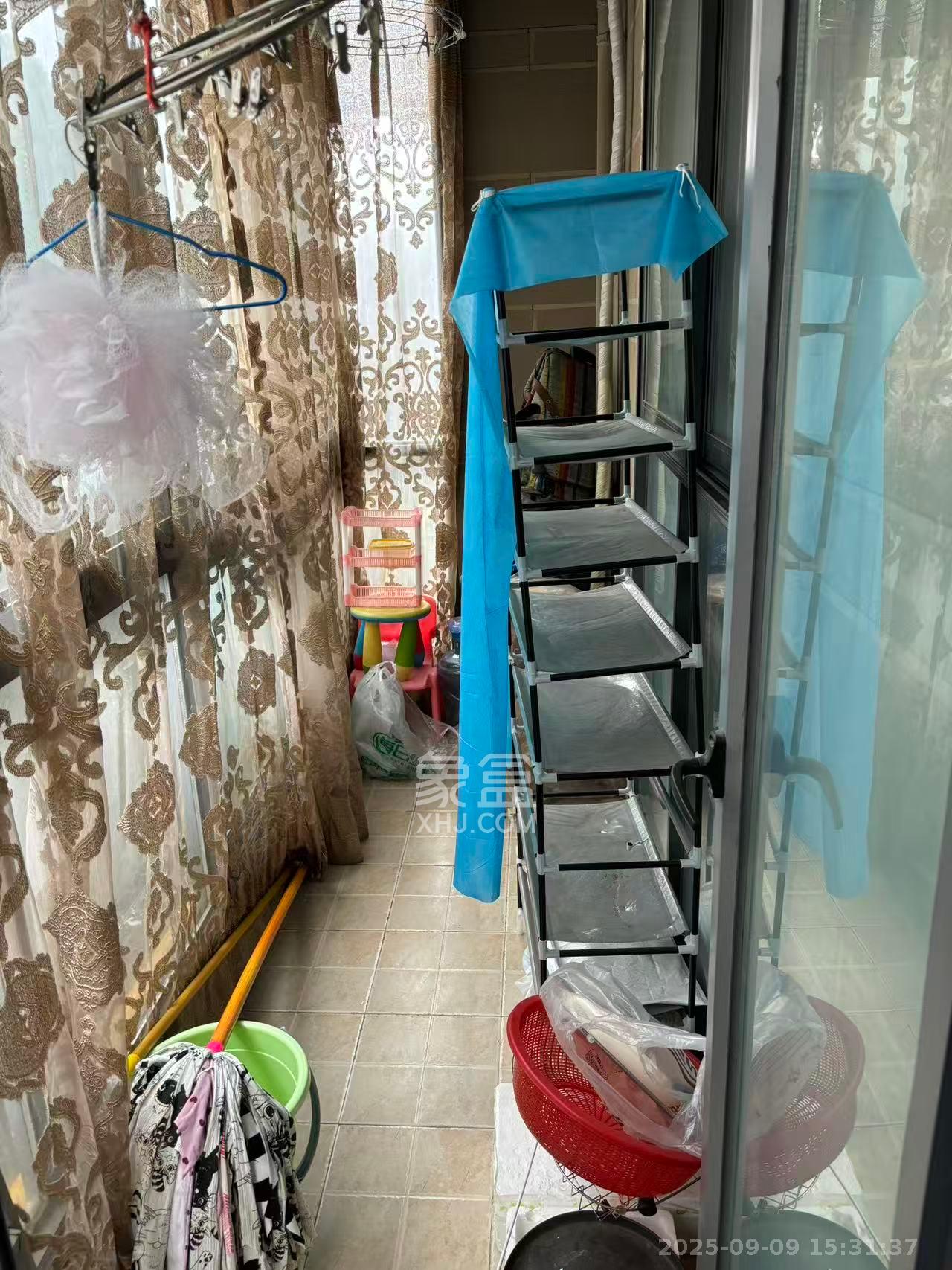 卓越蔚蓝海岸二期 4室2厅2卫 3500.0元/月 卓越蔚蓝海岸二期 4室2厅2卫 3500.0元/月室内图