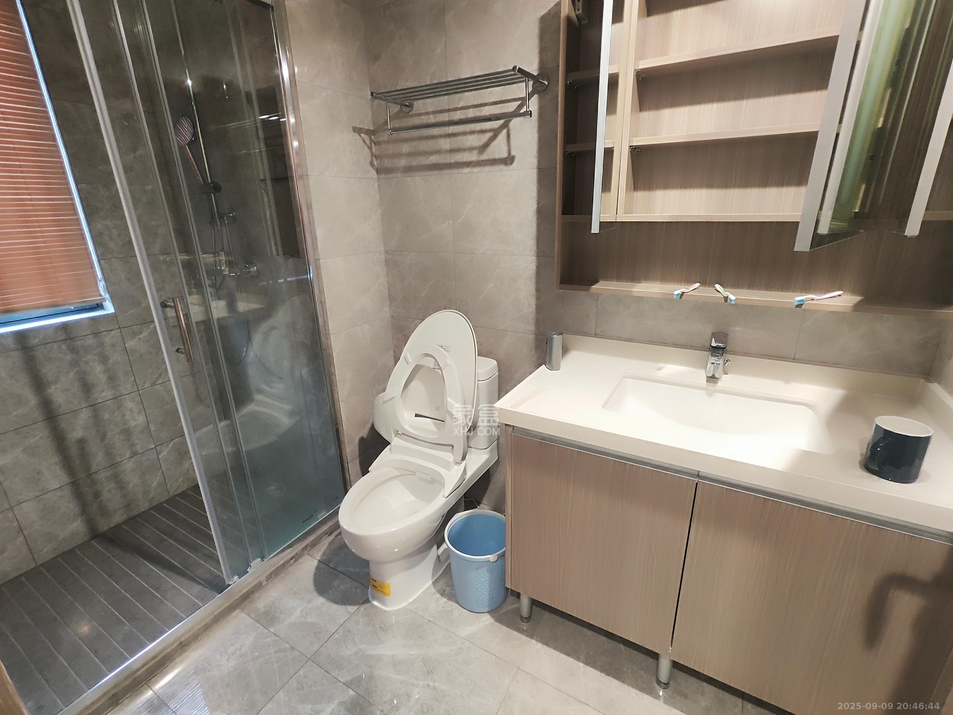 旭辉雨花郡  4室2厅2卫   4800.00元/月室内图
