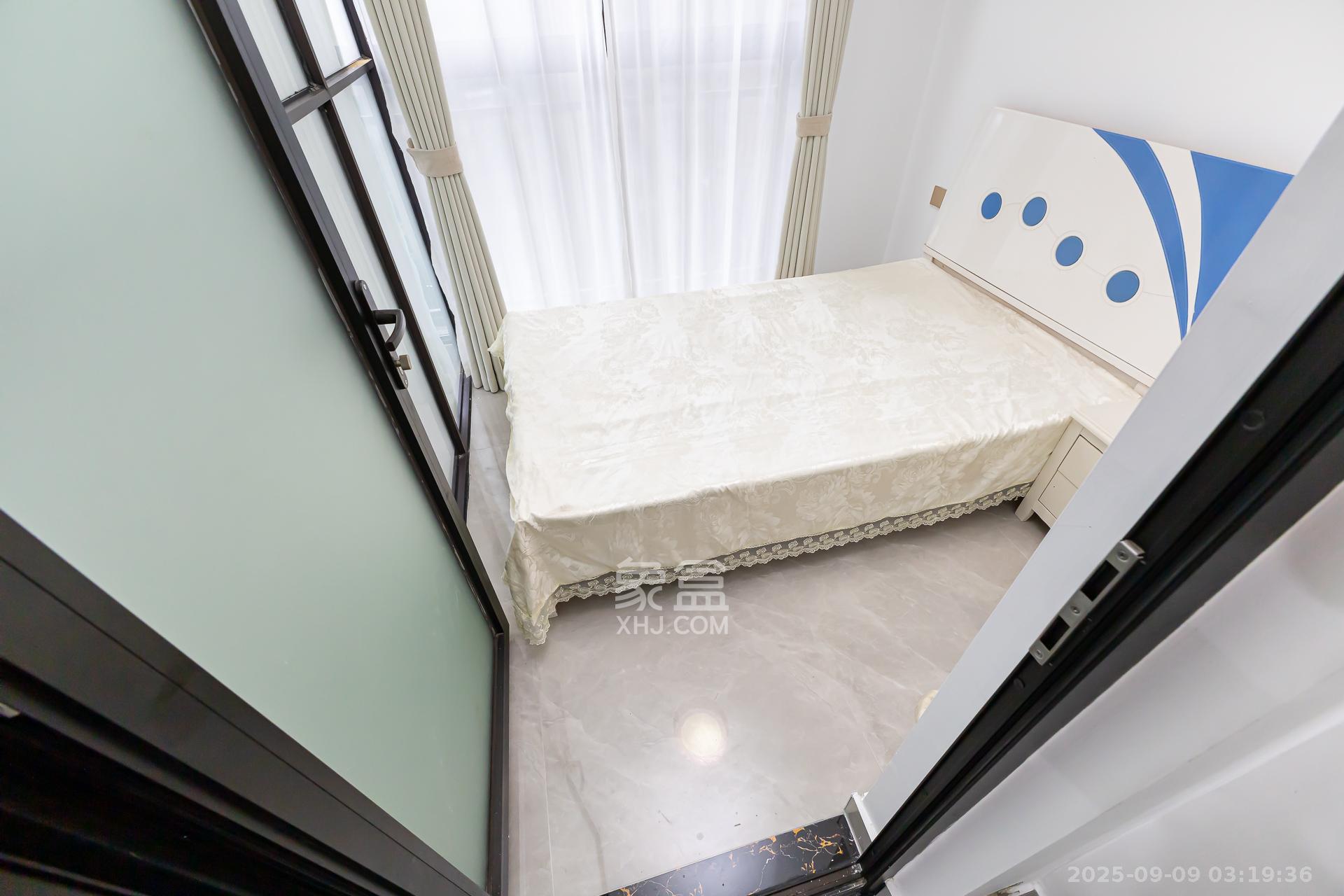 时代倾城三期 2室2厅1卫 68.8万 时代倾城三期 2室2厅1卫 68.8万卧室