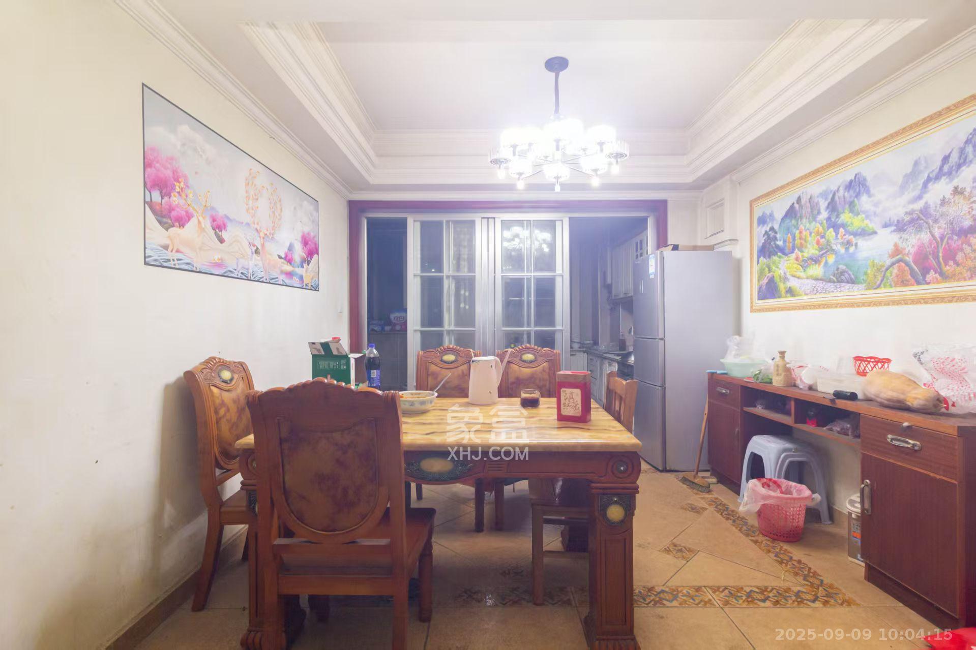 东门尚苑 4室2厅2卫 1600.0元/月 东门尚苑 4室2厅2卫 1600.0元/月室内图