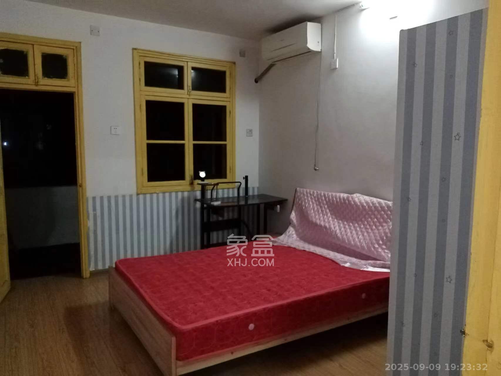 人民新村  2室1厅1卫    1600.0元/月室内图