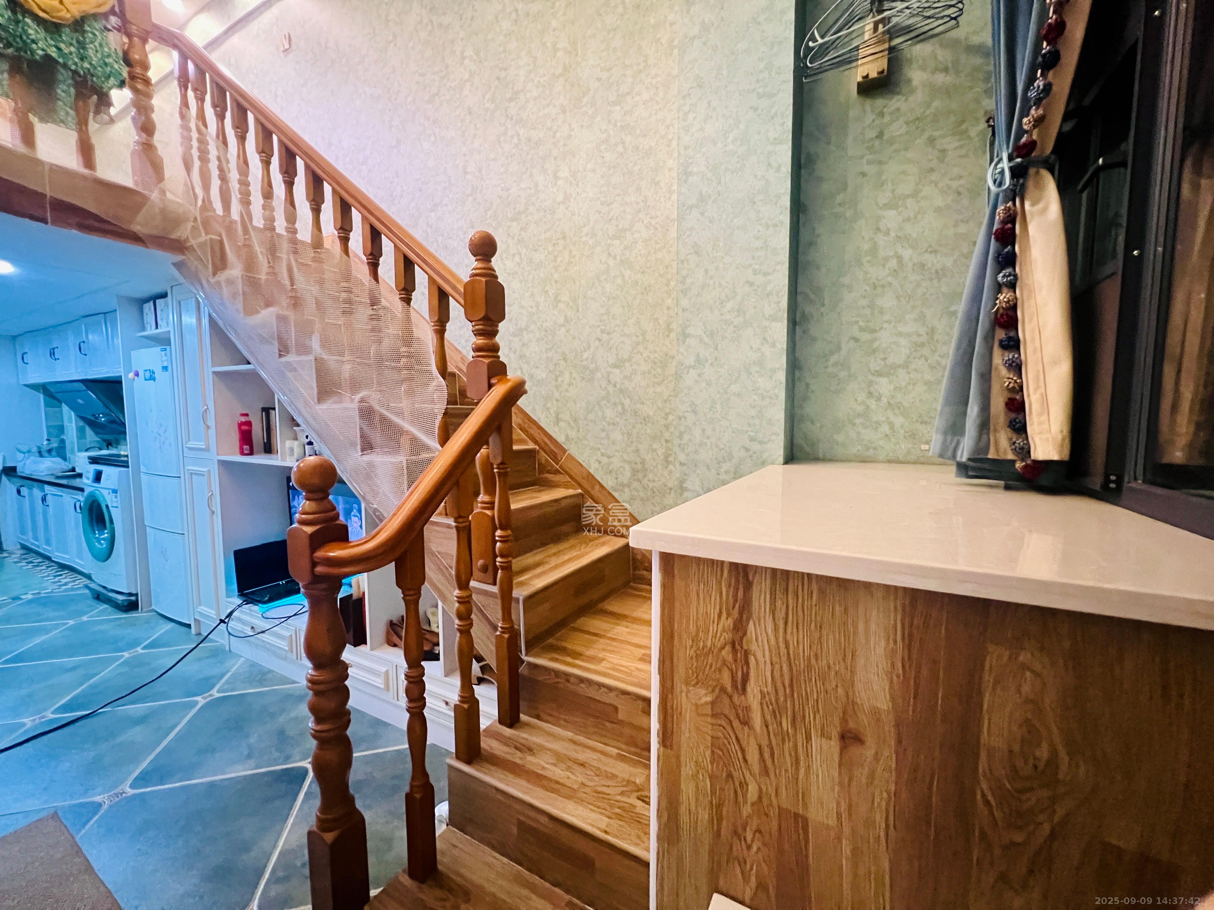 达美美立方  1室1厅1卫    2200.0元/月 达美美立方  1室1厅1卫    2200.0元/月室内图