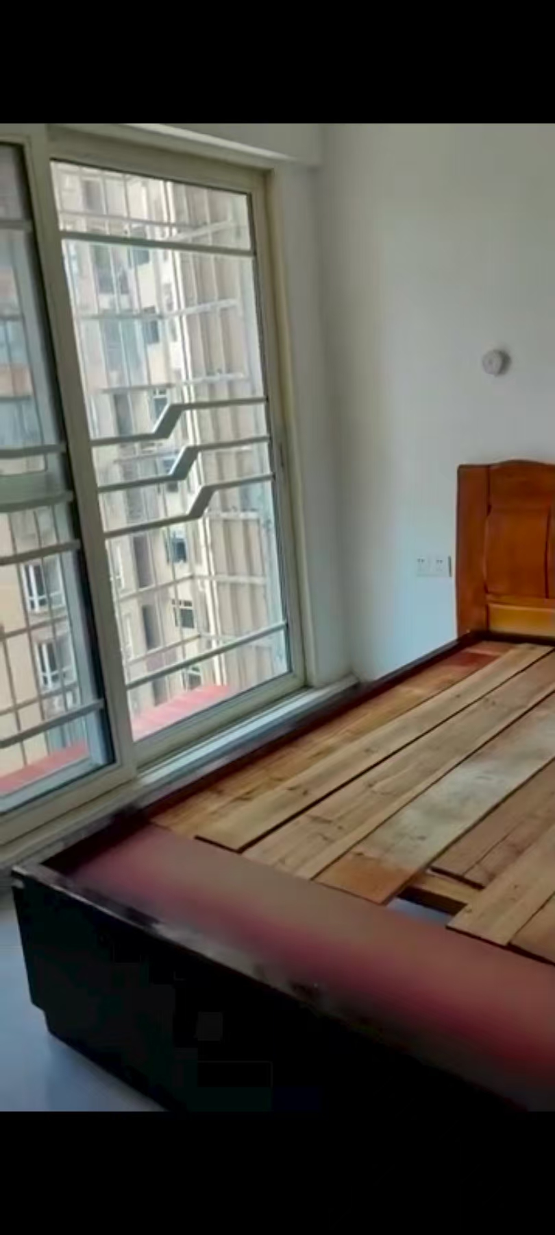 千里红小区（京明时代广场）  1室1厅1卫    1000.0元/月室内图