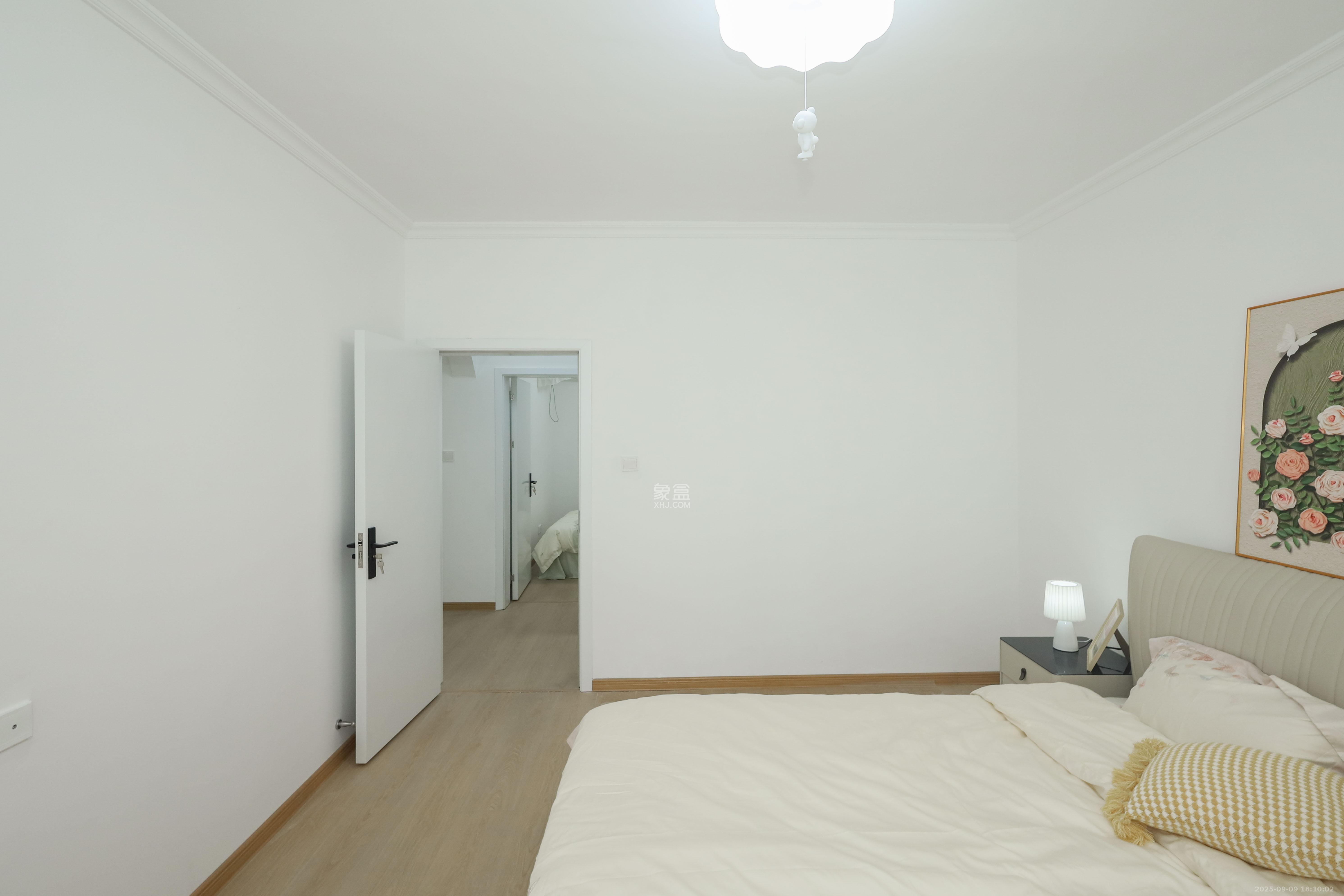 保利麓谷林语A区  3室1厅1卫    73.0万卧室