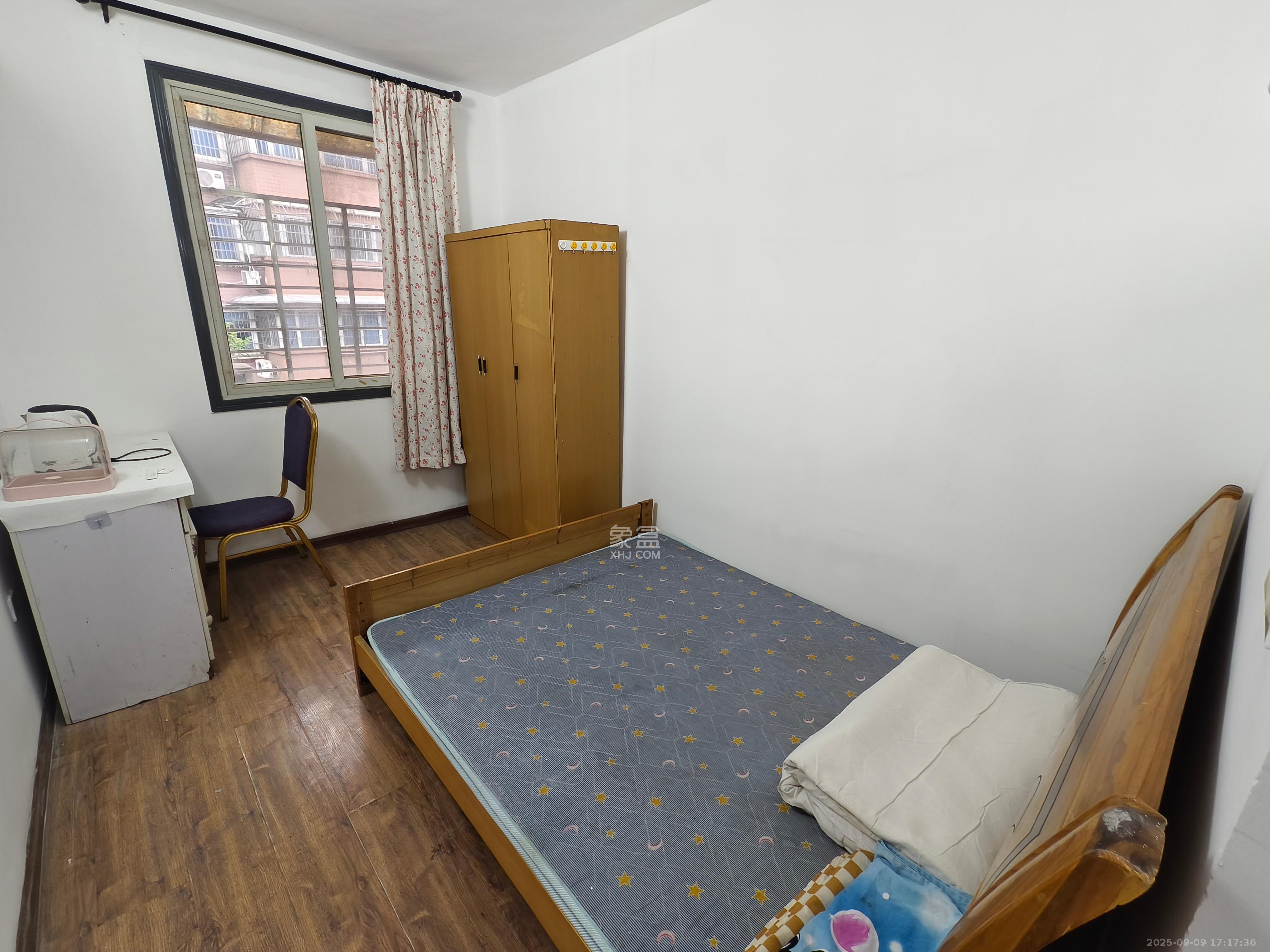 钟馗庙小区  2室2厅1卫    1200.0元/月室内图