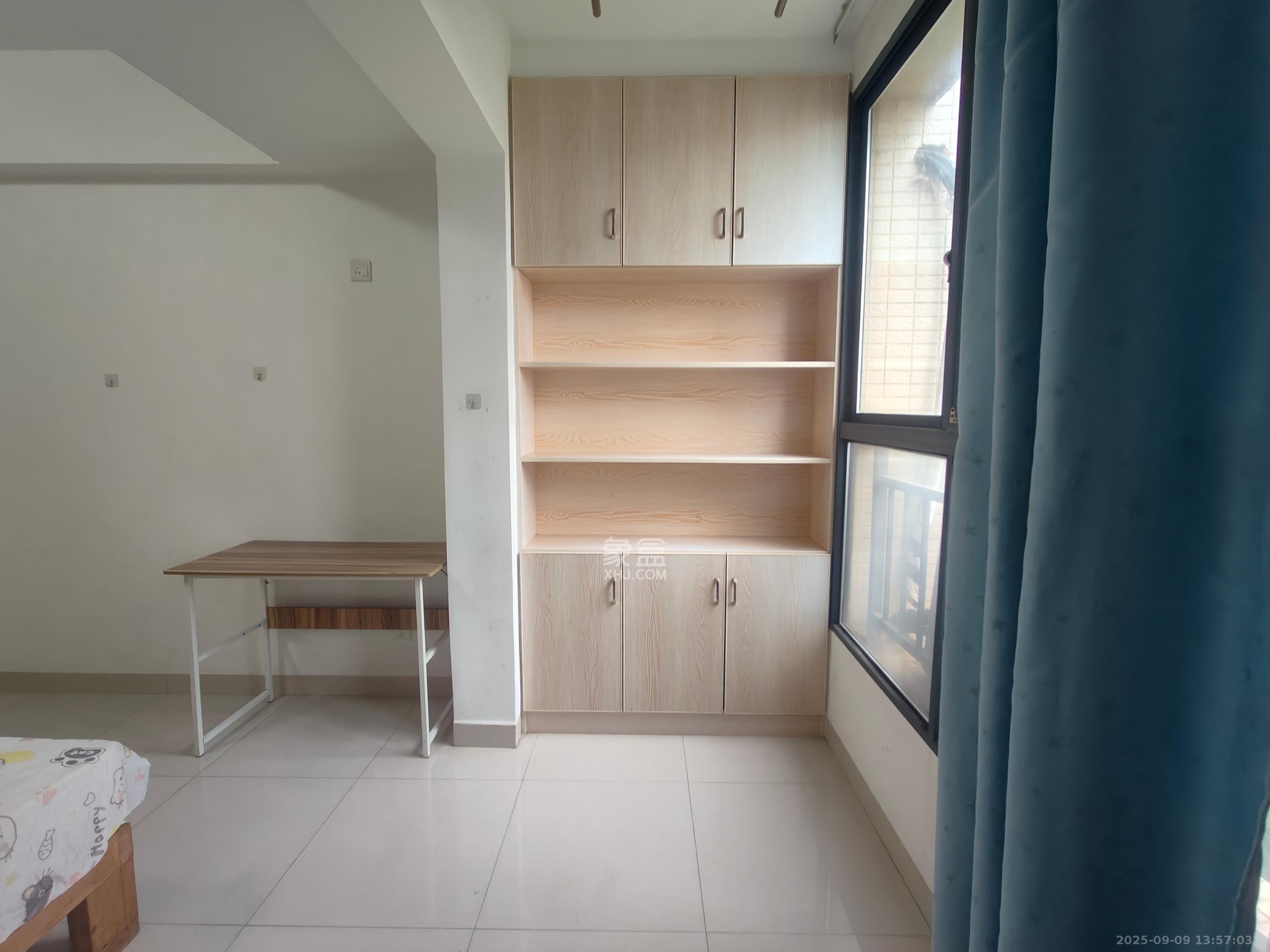 保利麓谷林语I区 1室1厅1卫 1600.0元/月 保利麓谷林语I区 1室1厅1卫 1600.0元/月室内图