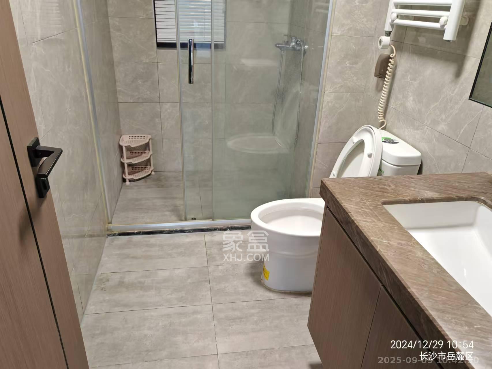 金茂建发泊悦  3室2厅2卫    3500.0元/月 金茂建发泊悦  3室2厅2卫    3500.0元/月室内图