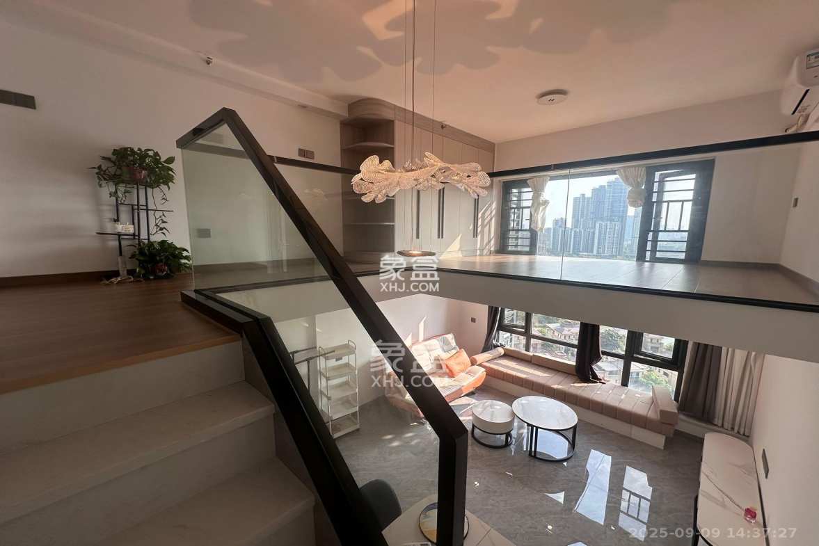 藏珑湖上公馆  1室1厅1卫    2500.0元/月 藏珑湖上公馆  1室1厅1卫    2500.0元/月室内图