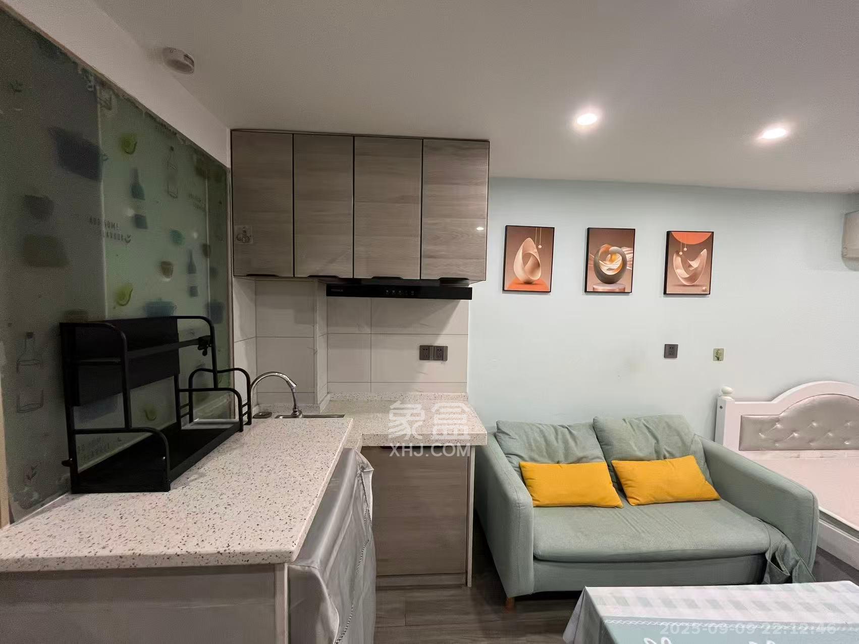 龙湖新壹城  1室1厅1卫    1400.0元/月室内图