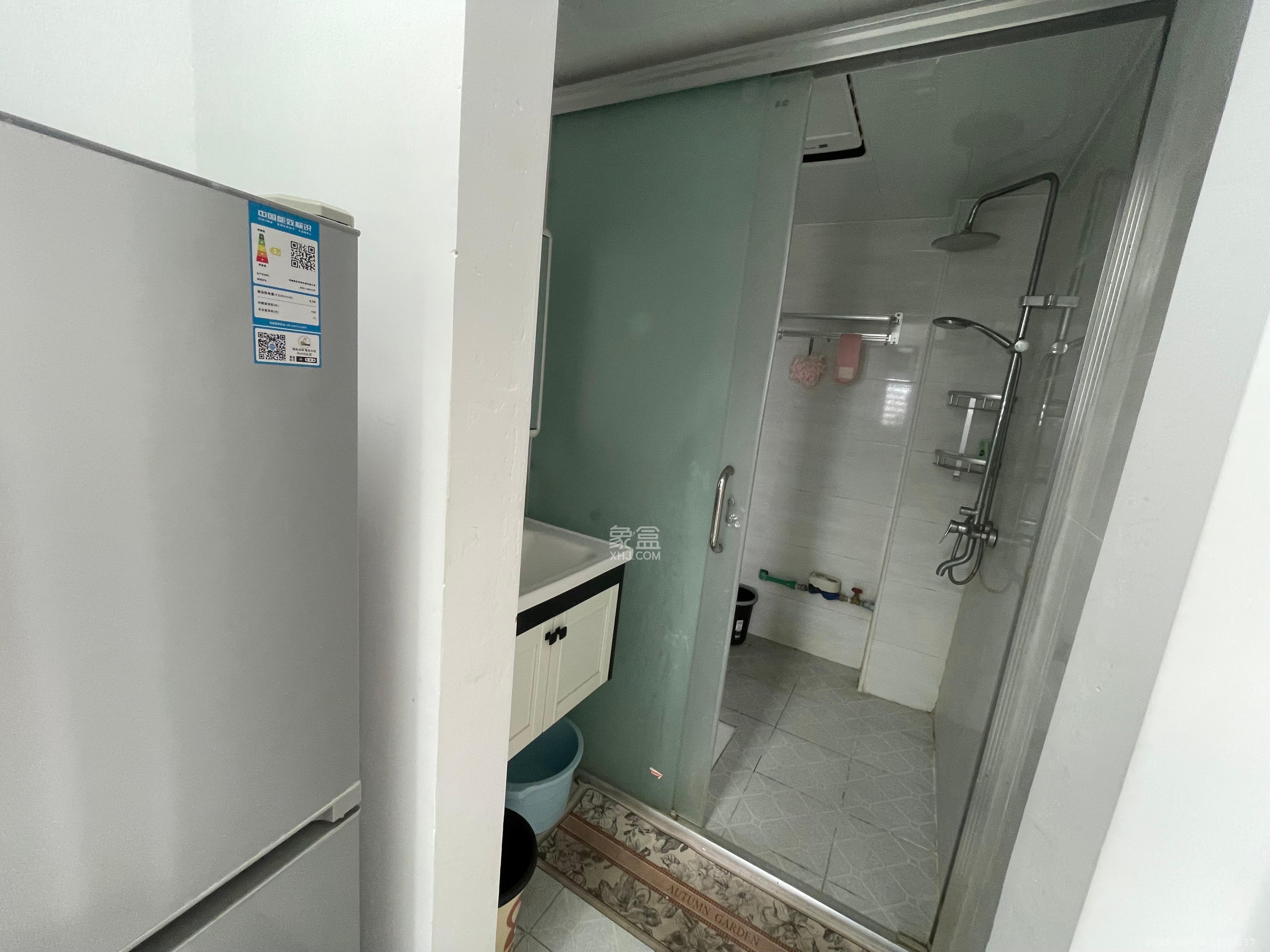 辉宏橄榄城 1室1厅1卫 1500.0元/月 辉宏橄榄城 1室1厅1卫 1500.0元/月室内图