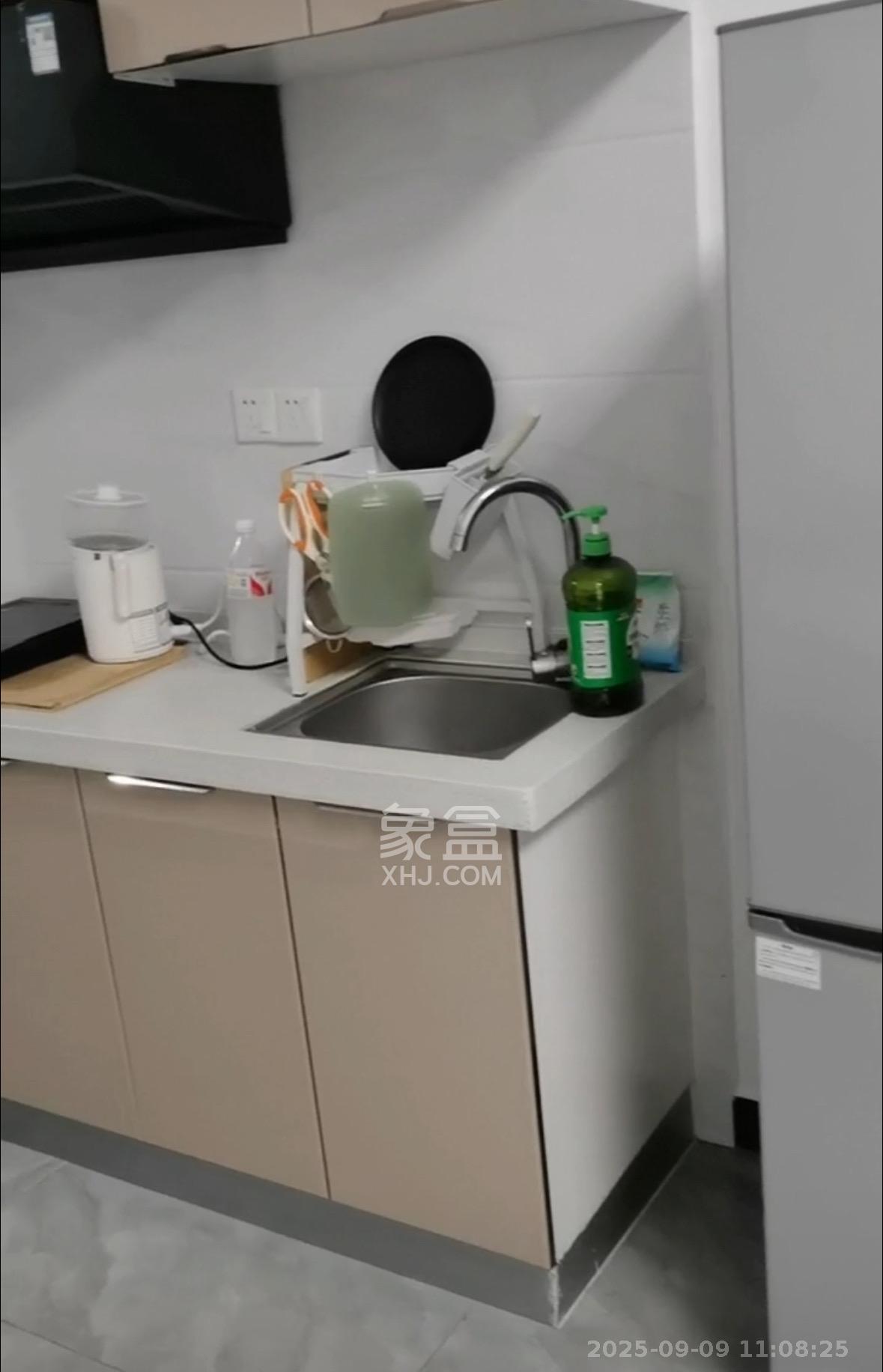 绿洲花园 1室0厅0卫 1900.0元/月 绿洲花园 1室0厅0卫 1900.0元/月室内图