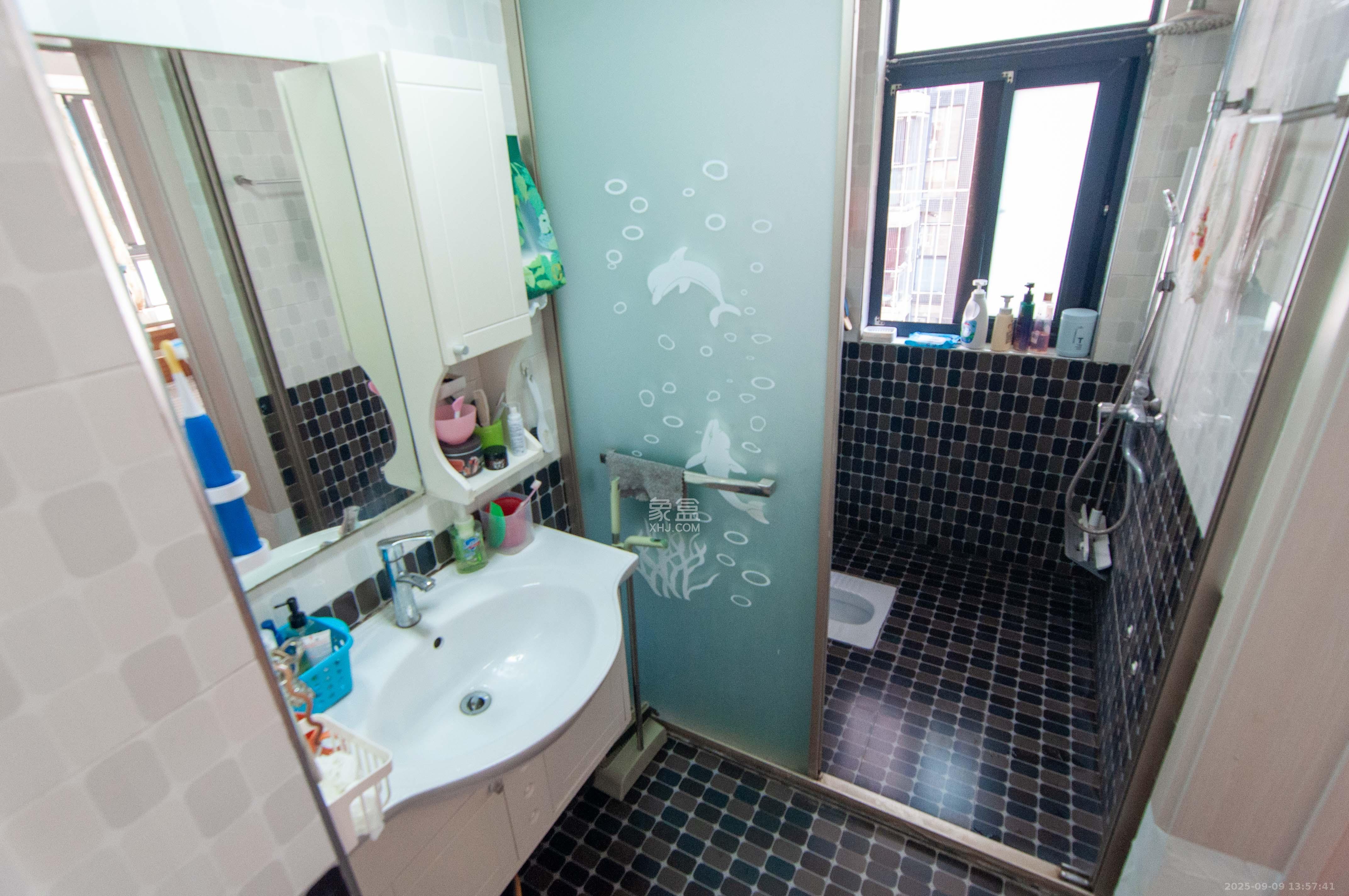 高鑫麓城  3室2厅1卫    79.0万卫生间