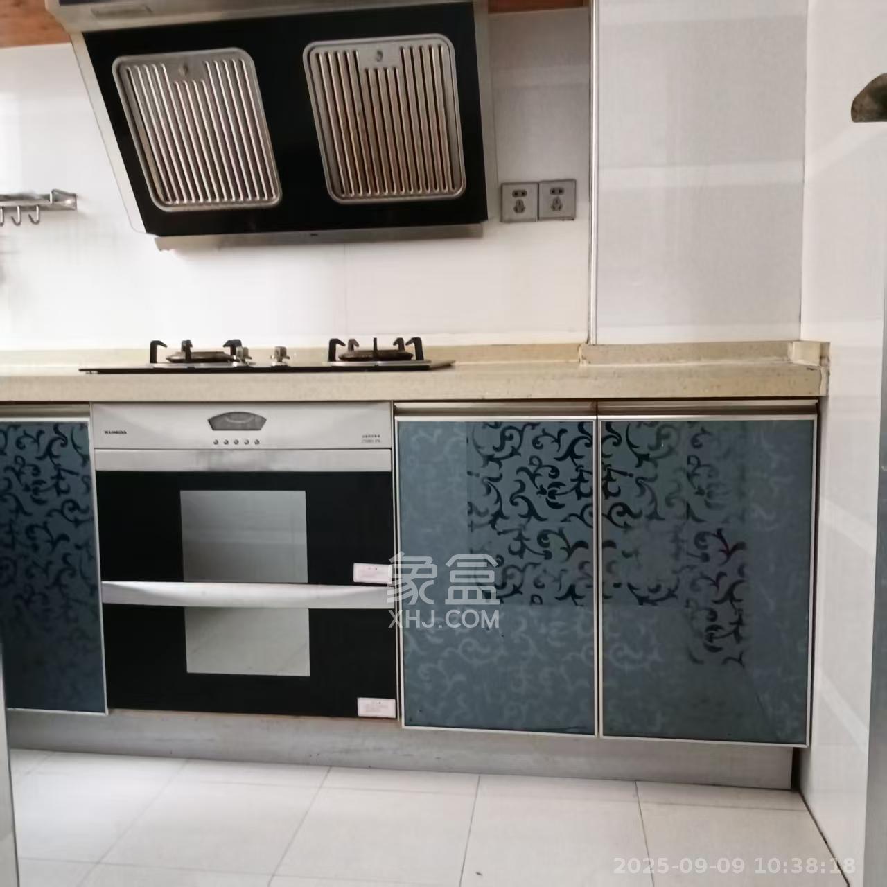 爱琴海岸  3室2厅2卫    2180.0元/月 爱琴海岸  3室2厅2卫    2180.0元/月室内图