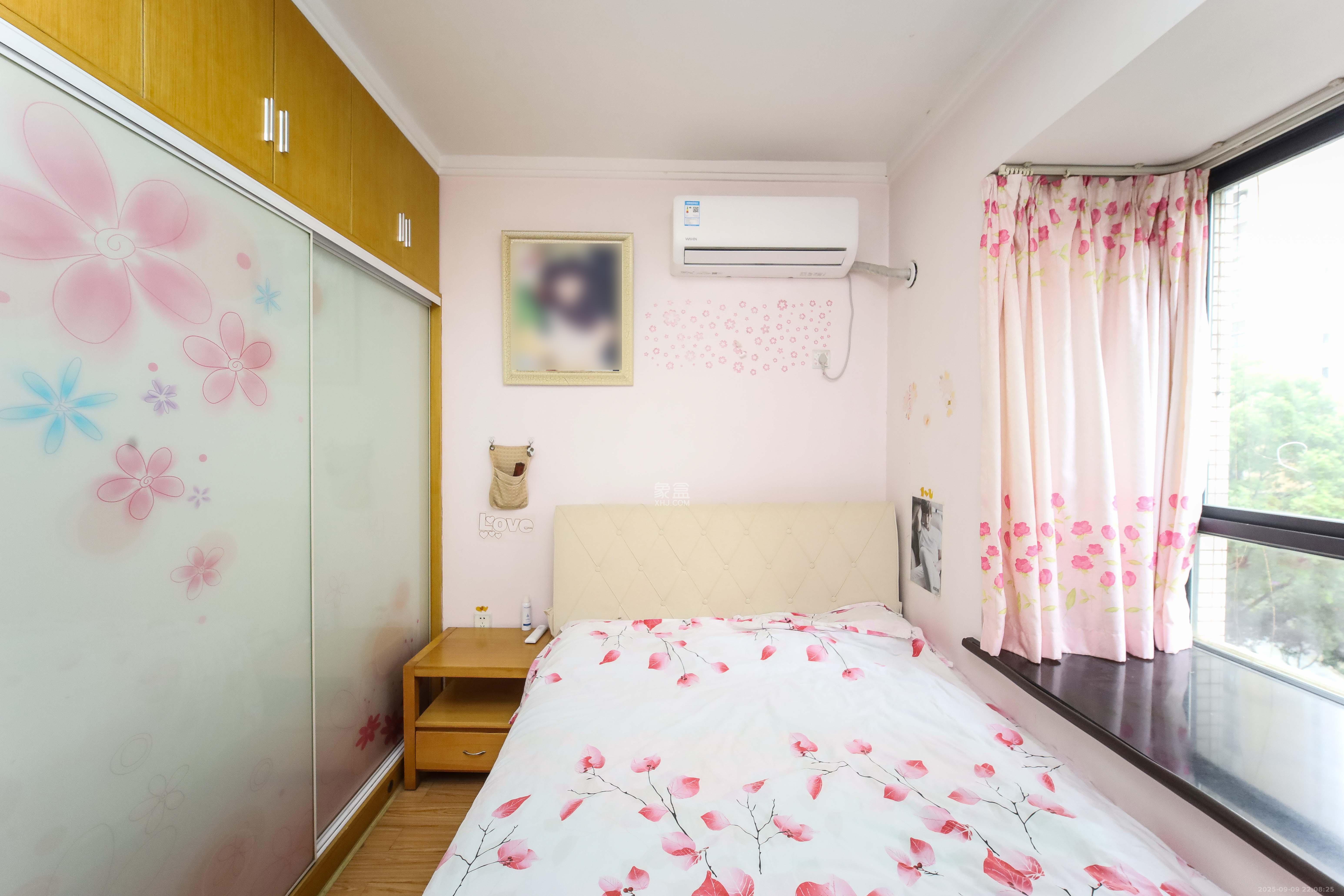 锦湘国际星城三期(锦绣苑) 3室2厅2卫 122.0万 锦湘国际星城三期(锦绣苑) 3室2厅2卫 122.0万卧室