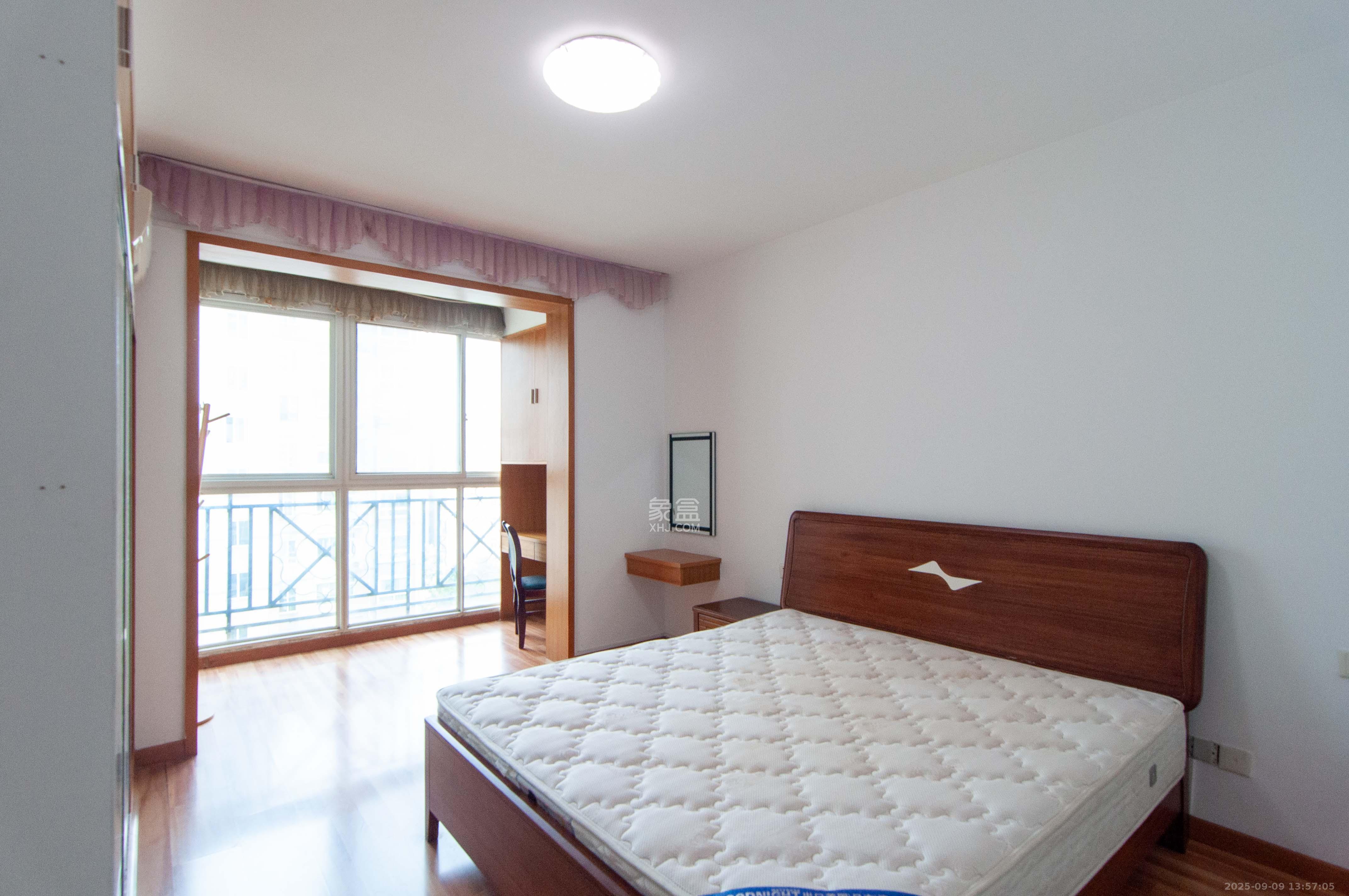 格林星城  3室2厅1卫    105.0万其他