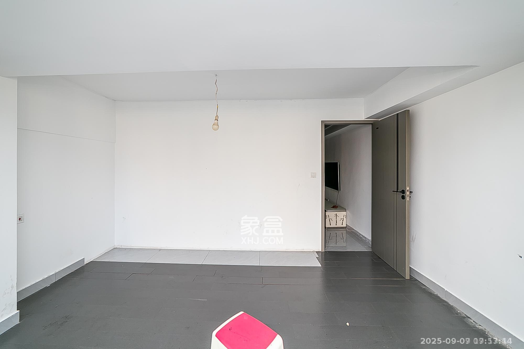 华菱蓝调国际（华菱.香墅美地）  1室1厅1卫    1700.0元/月室内图