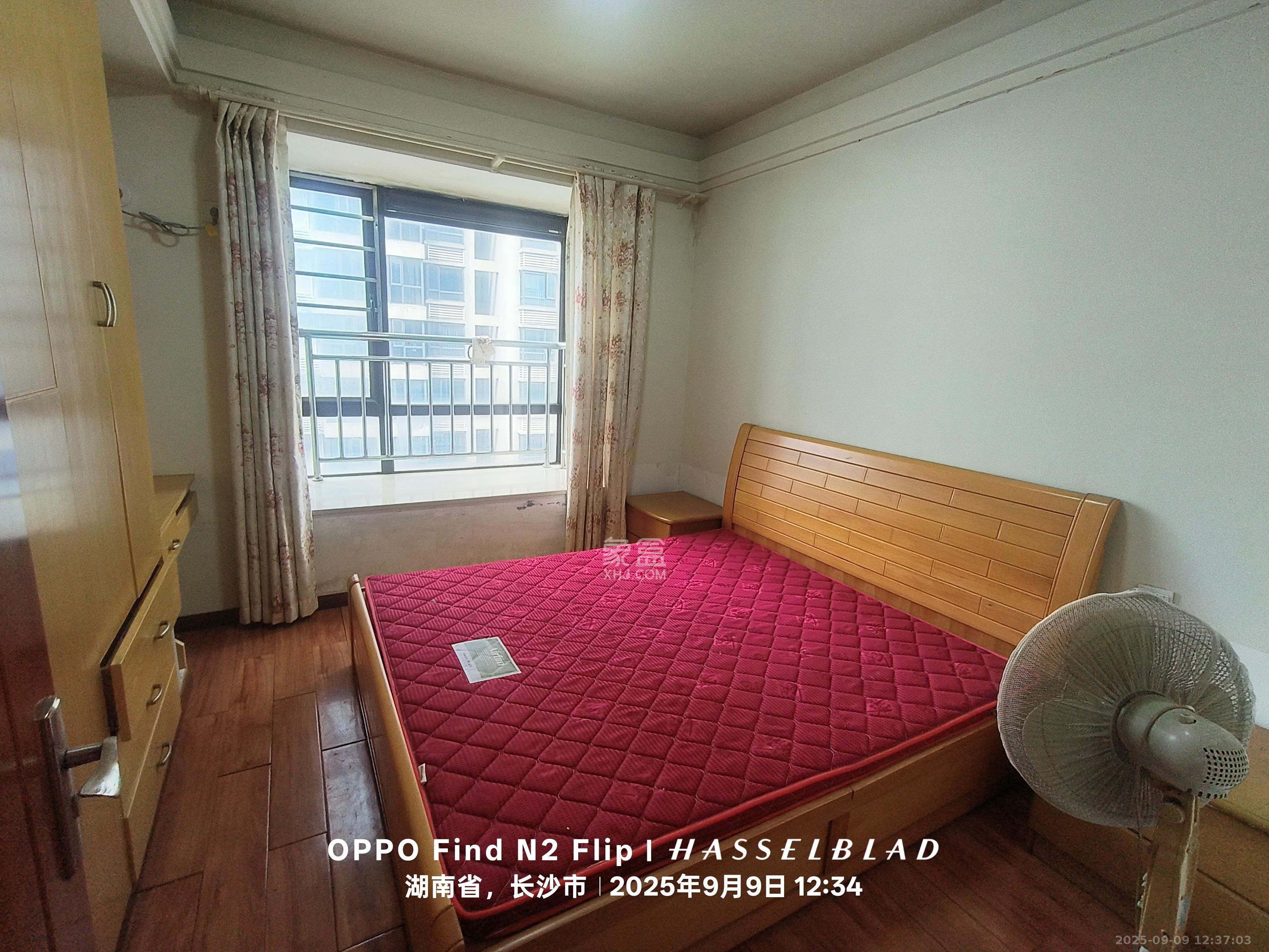 上东辛顿公寓  1室1厅1卫    1500.0元/月室内图