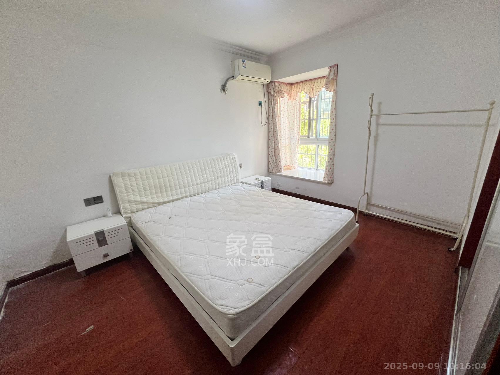 清政园（青政家园）  3室2厅2卫    2000.0元/月室内图