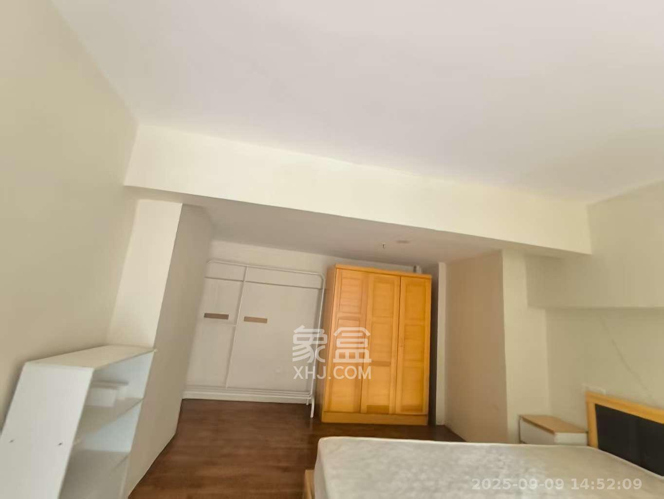 兰亭湾畔 1室1厅1卫 1500.0元/月 兰亭湾畔 1室1厅1卫 1500.0元/月室内图