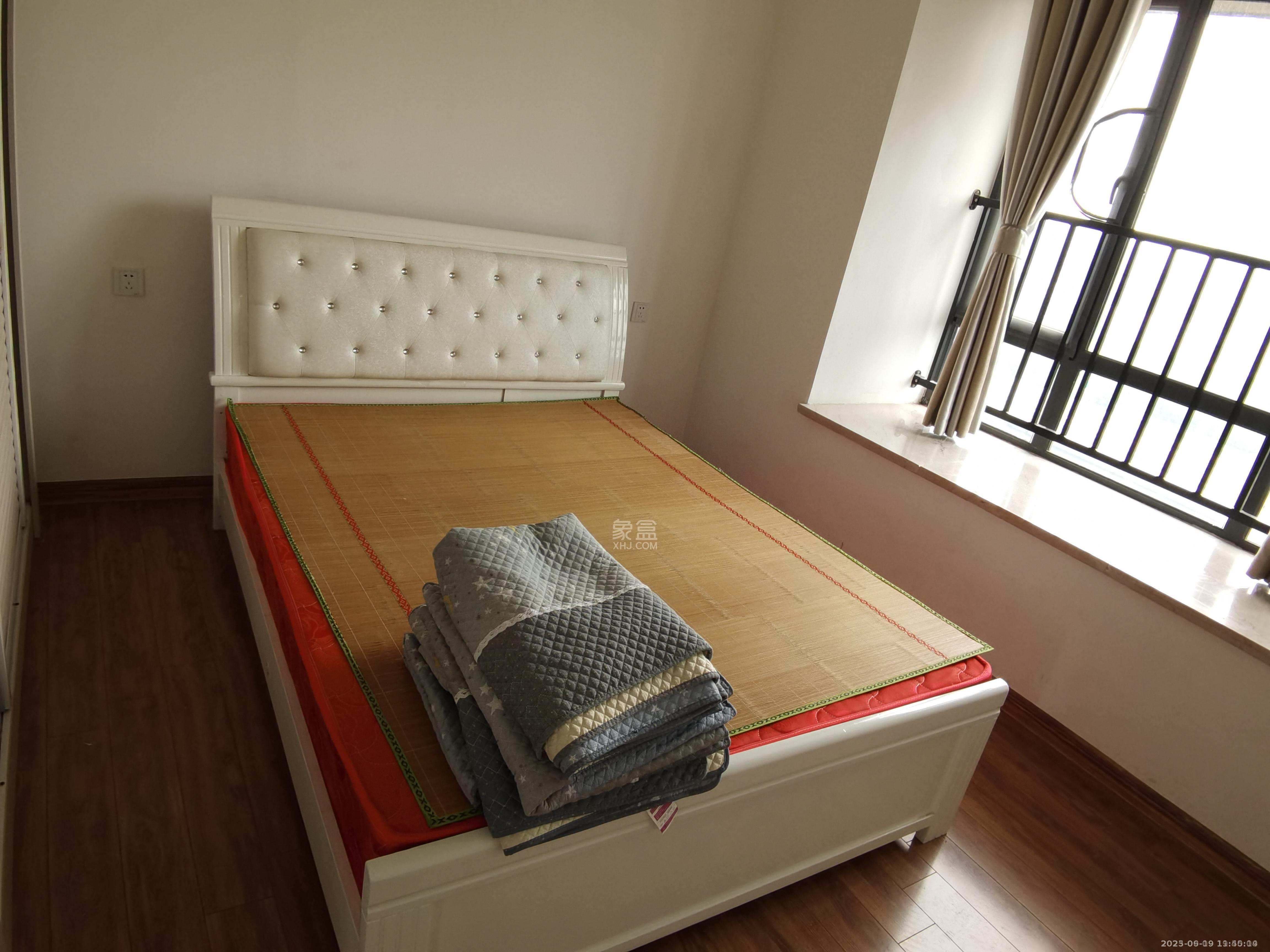 碧桂园 3室2厅1卫 1700.0元/月 碧桂园 3室2厅1卫 1700.0元/月室内图