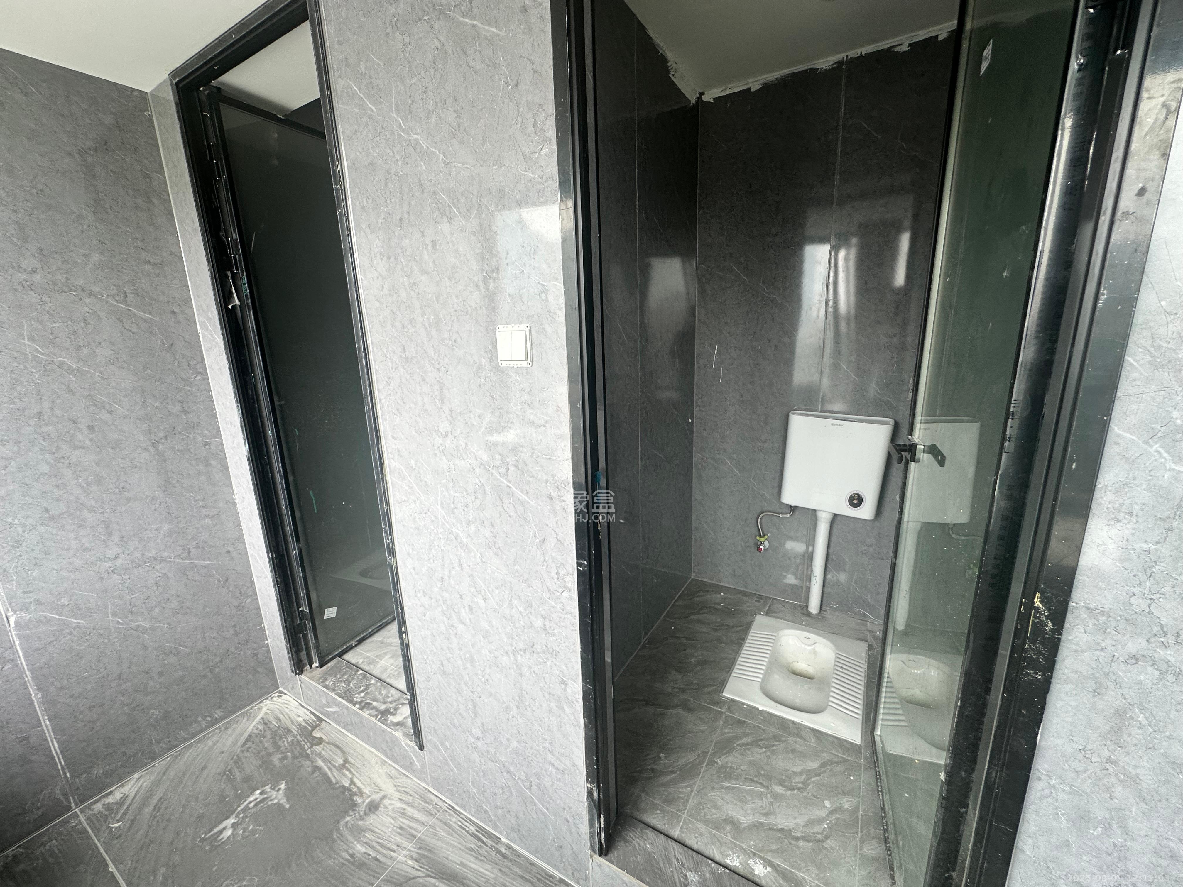 建鸿达现代城 4室2厅2卫 15000.0元/月 建鸿达现代城 4室2厅2卫 15000.0元/月室内图