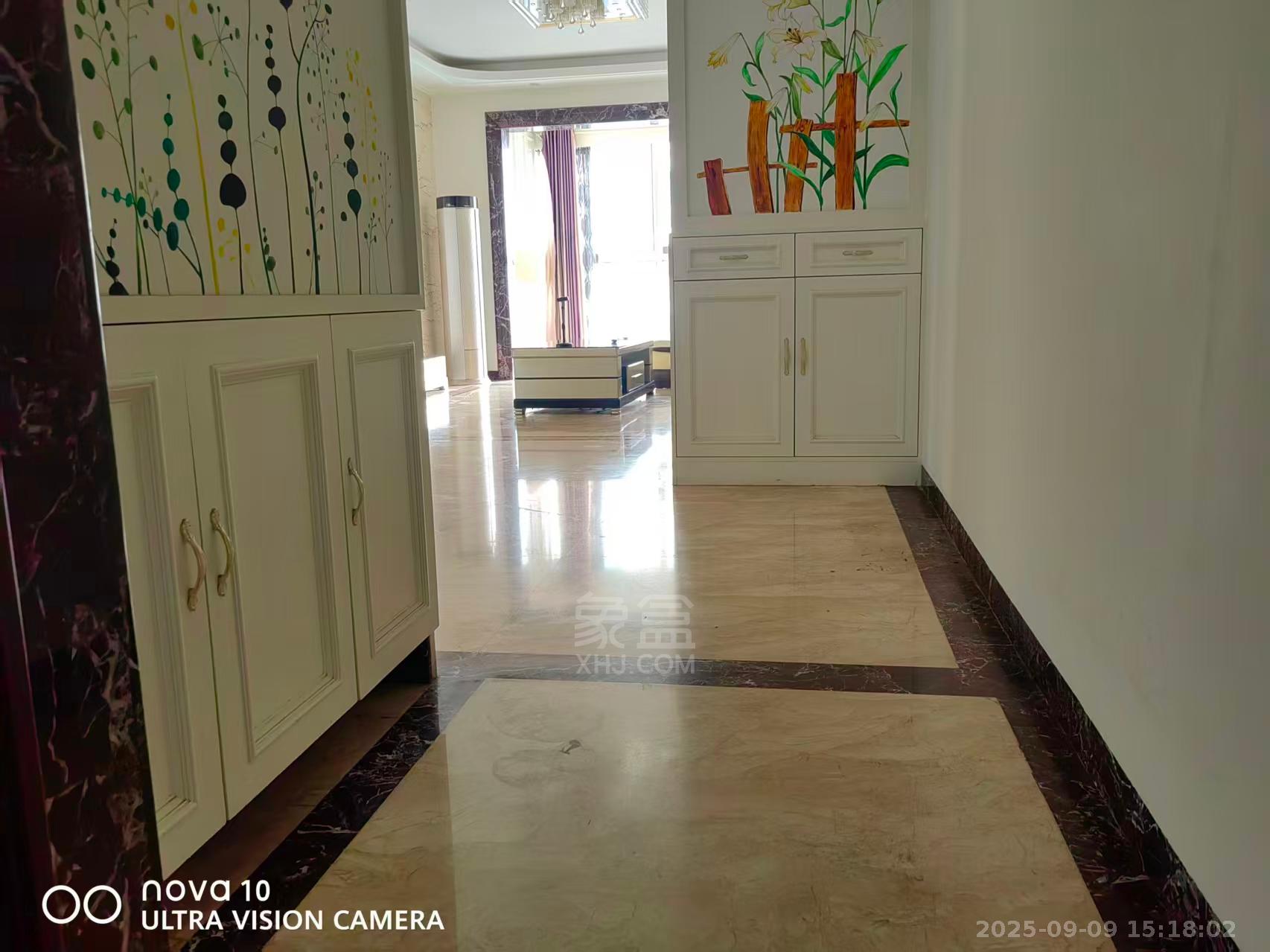 康馨佳园 3室2厅2卫 2000.0元/月 康馨佳园 3室2厅2卫 2000.0元/月室内图