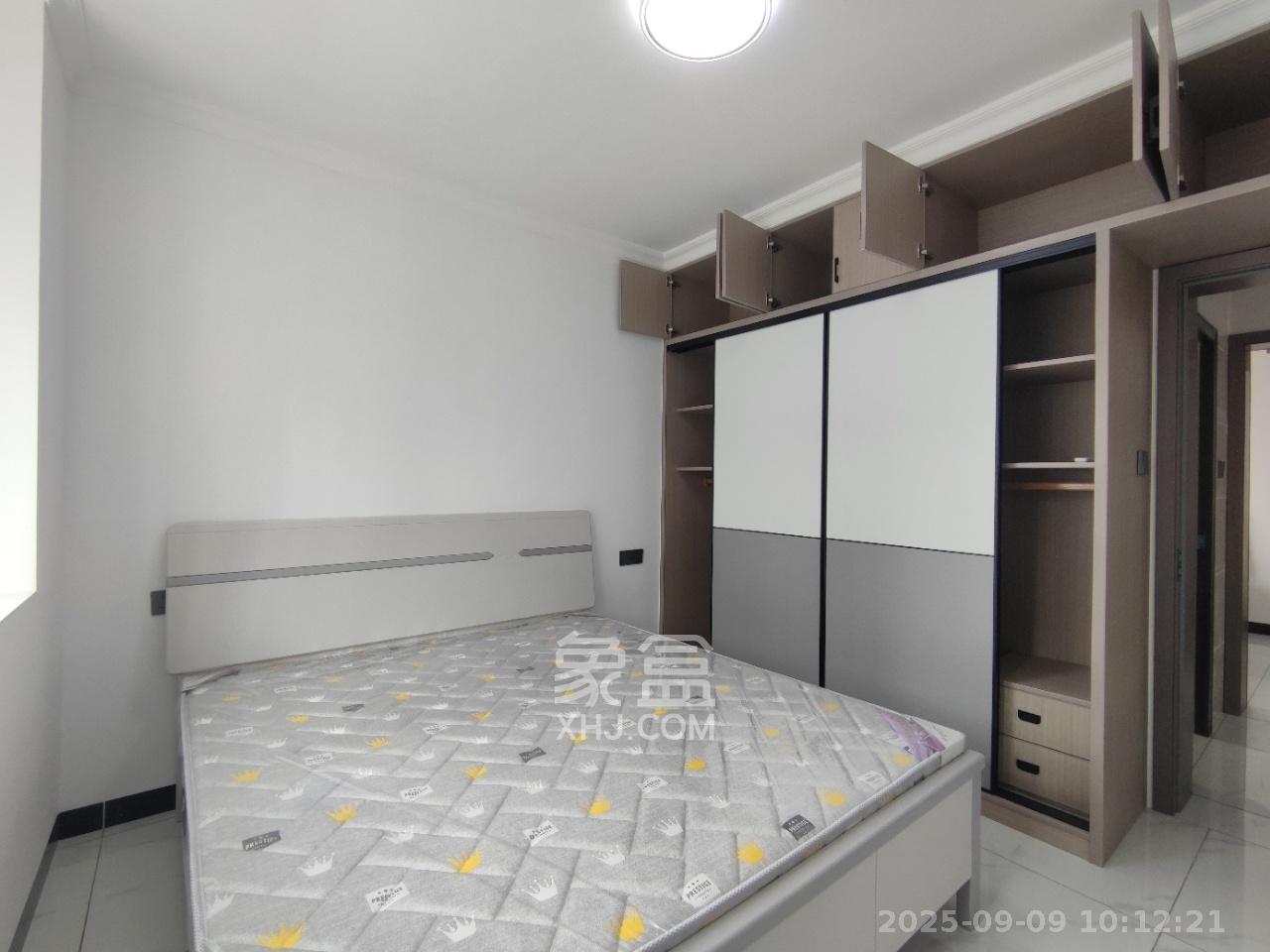 和康园小区  2室2厅1卫   1800.00元/月室内图