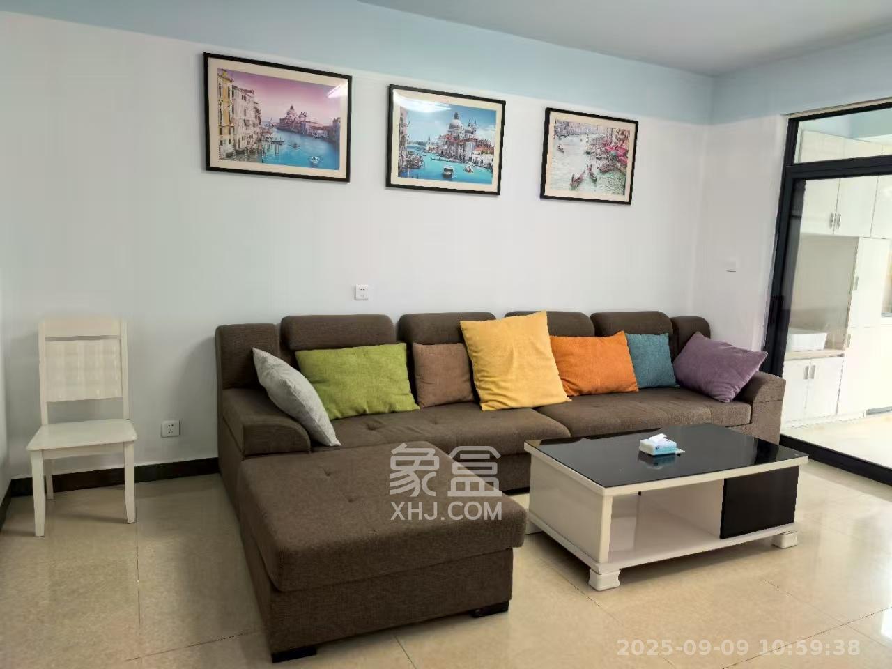 地华梅溪湖畔  2室2厅1卫    2200.0元/月 地华梅溪湖畔  2室2厅1卫    2200.0元/月室内图