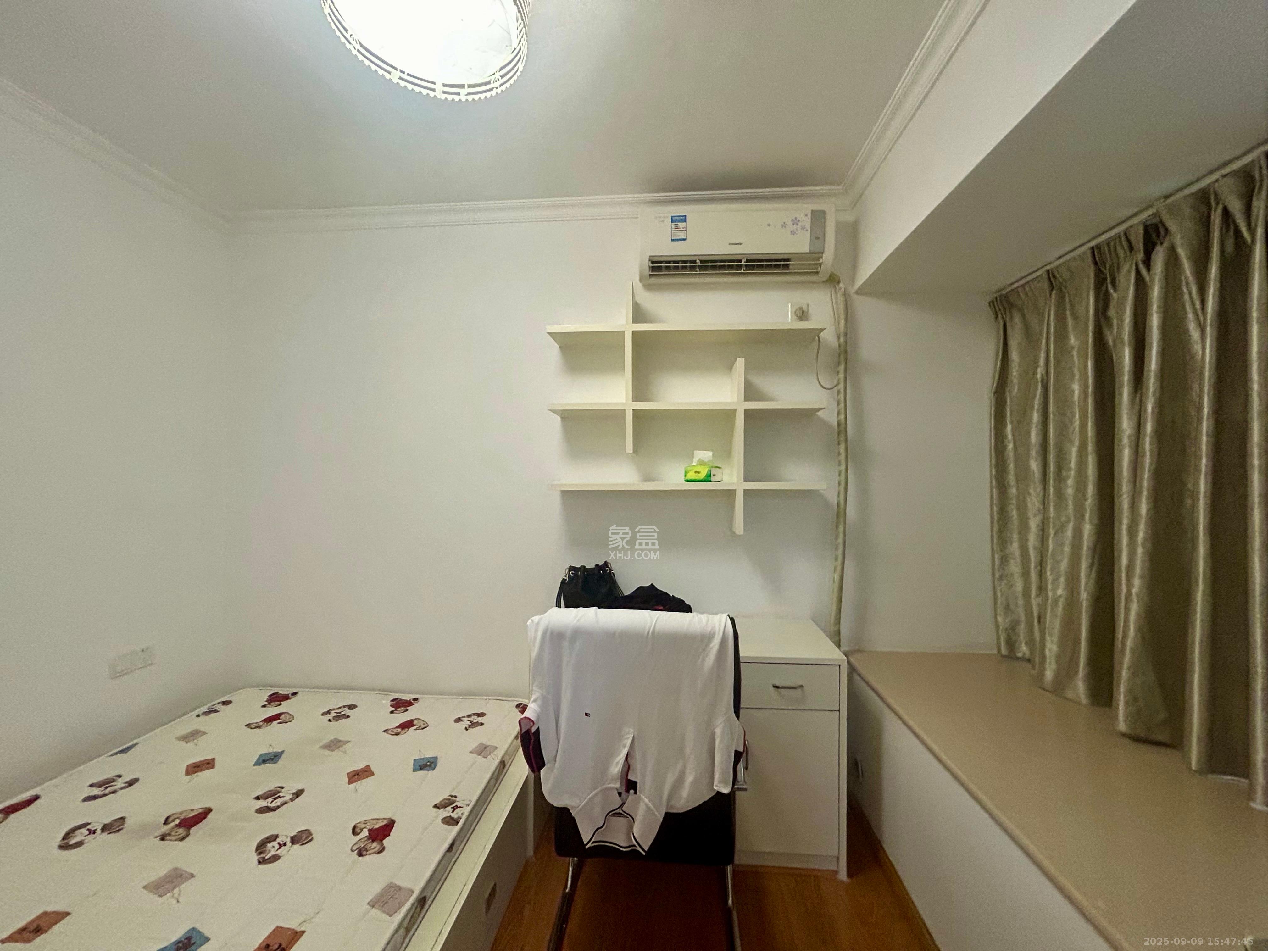 保利麓谷林语C区  2室2厅1卫    2400.0元/月 保利麓谷林语C区  2室2厅1卫    2400.0元/月室内图