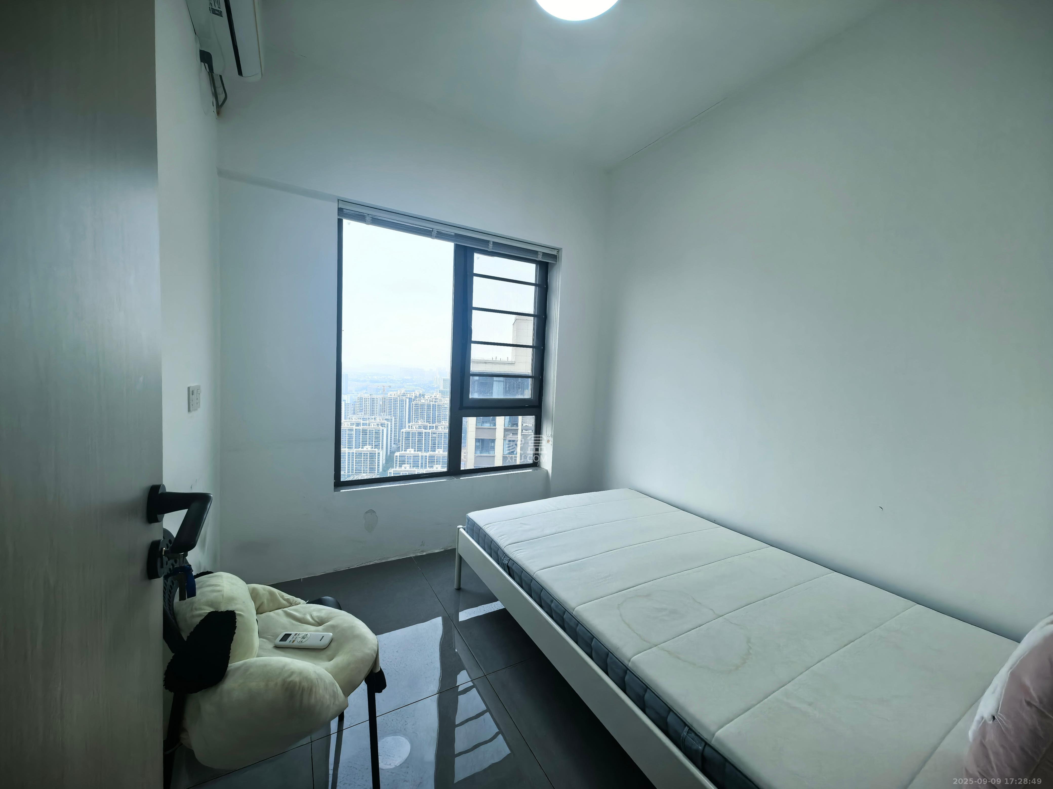 阳光城尚东湾愉景苑  2室2厅1卫    4200.0元/月室内图